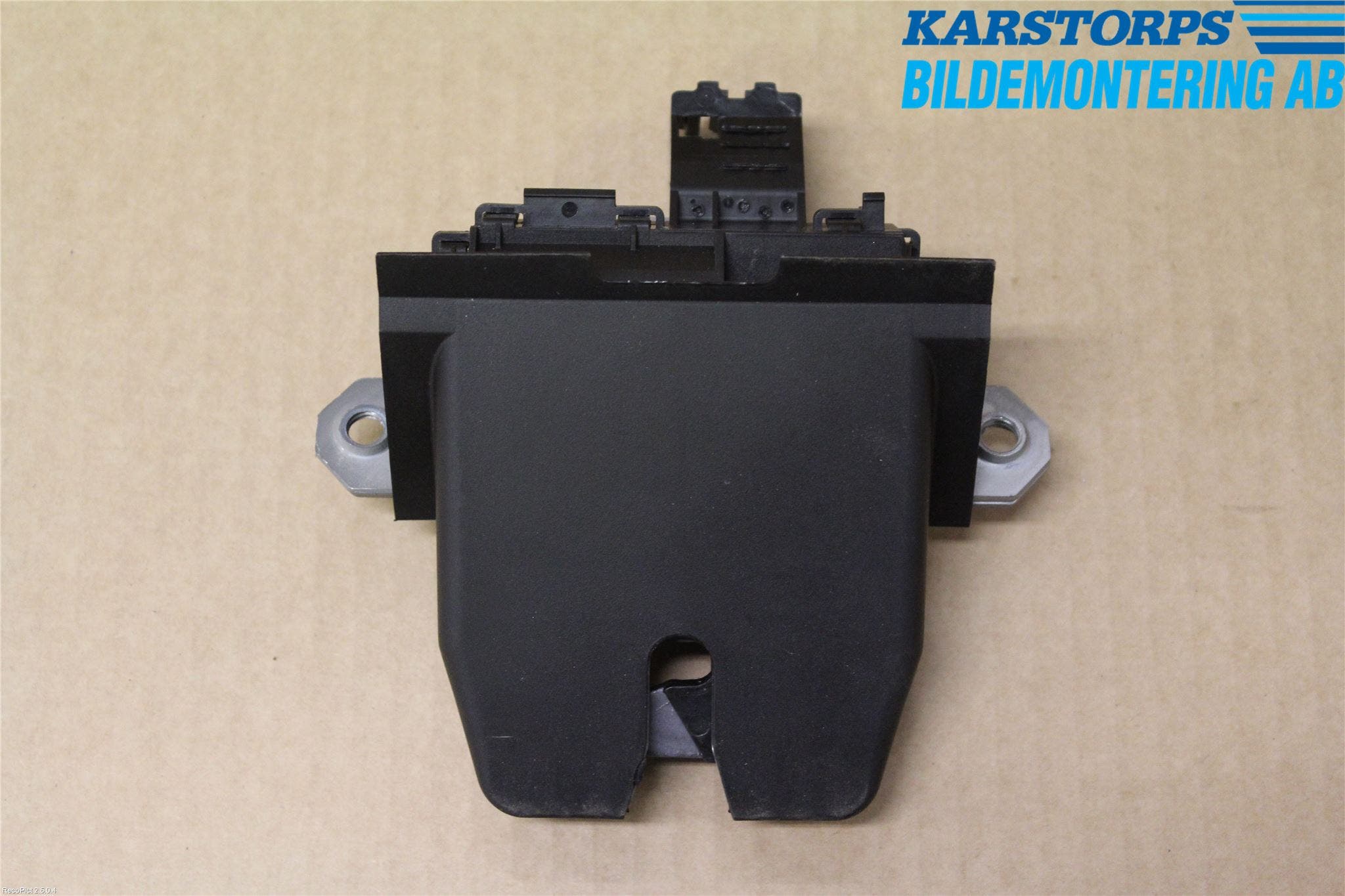 Volvo V40 12-19 Låskista Baklucka