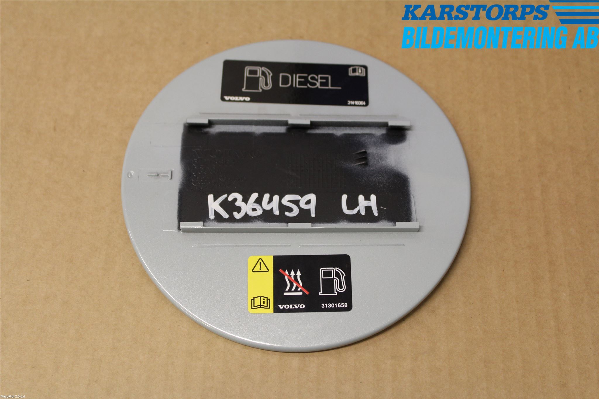 Volvo V40 12-19 Tanklucka