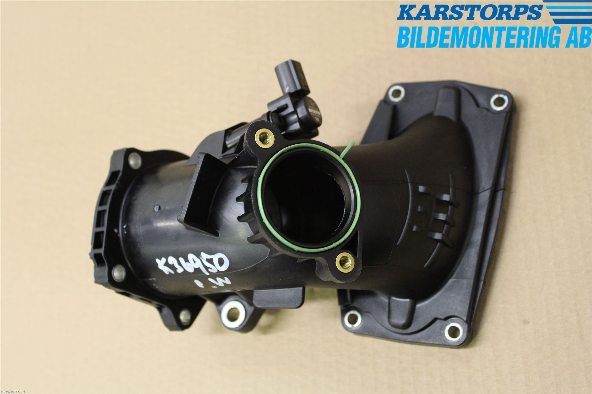 Mercedes-Benz MB C-KLASS (W205) 14-21 Laddluft-Intercoolerrör