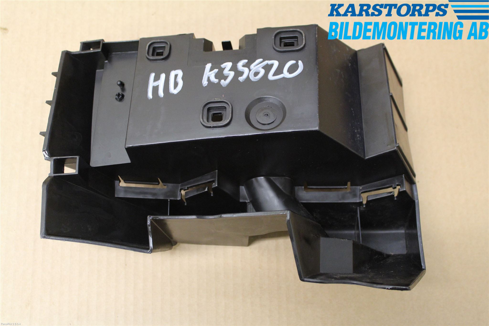 Volvo XC90 03-06 Stötfångarfäste Bak Hö