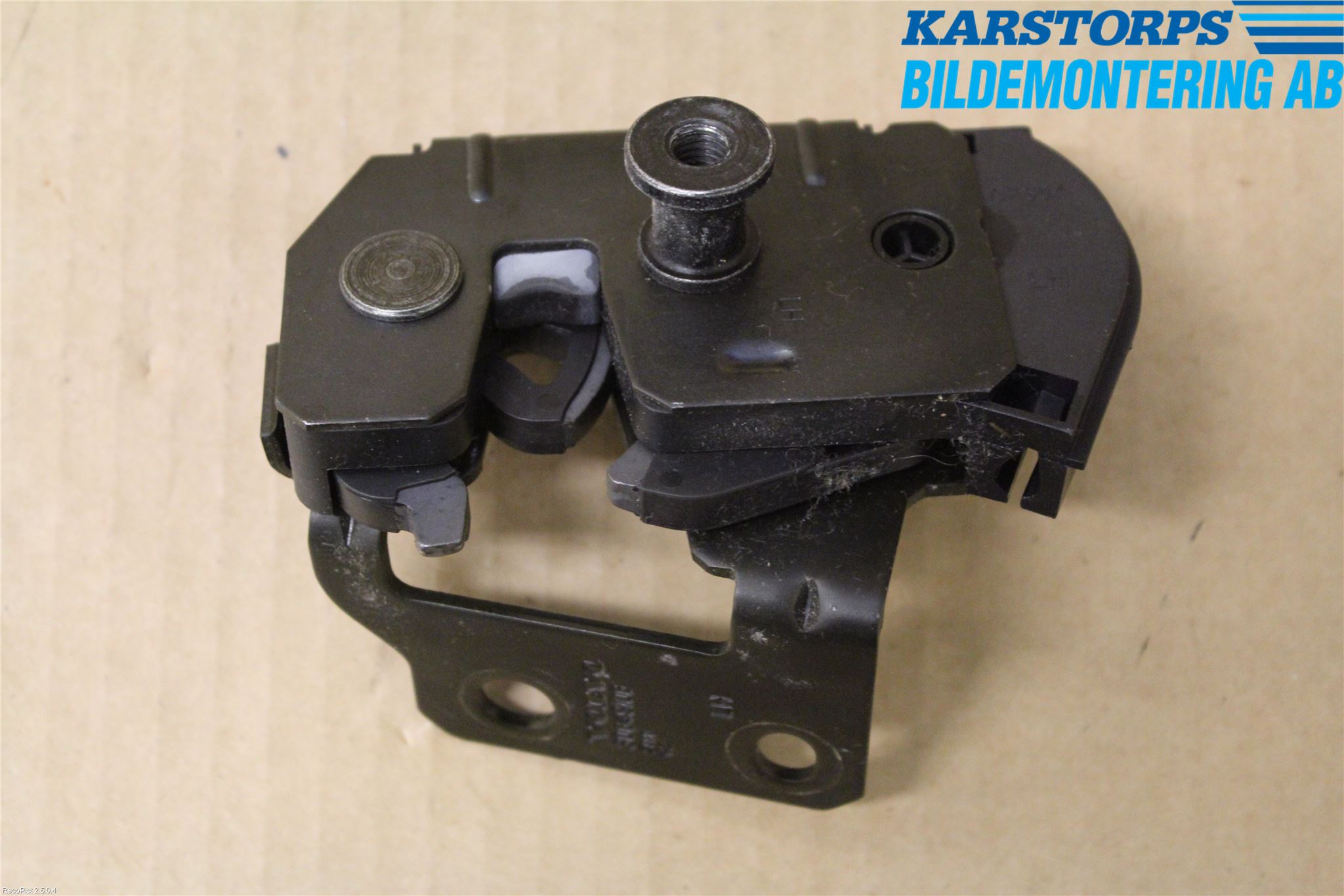 Volvo XC90 03-06 Låskista Baklucka