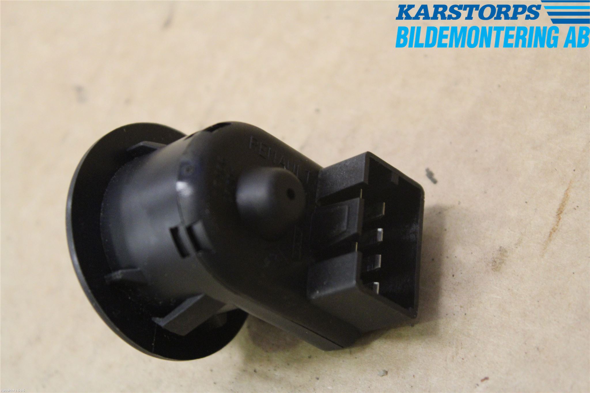 Renault CLIO III  09-12 Strömställare Spegel