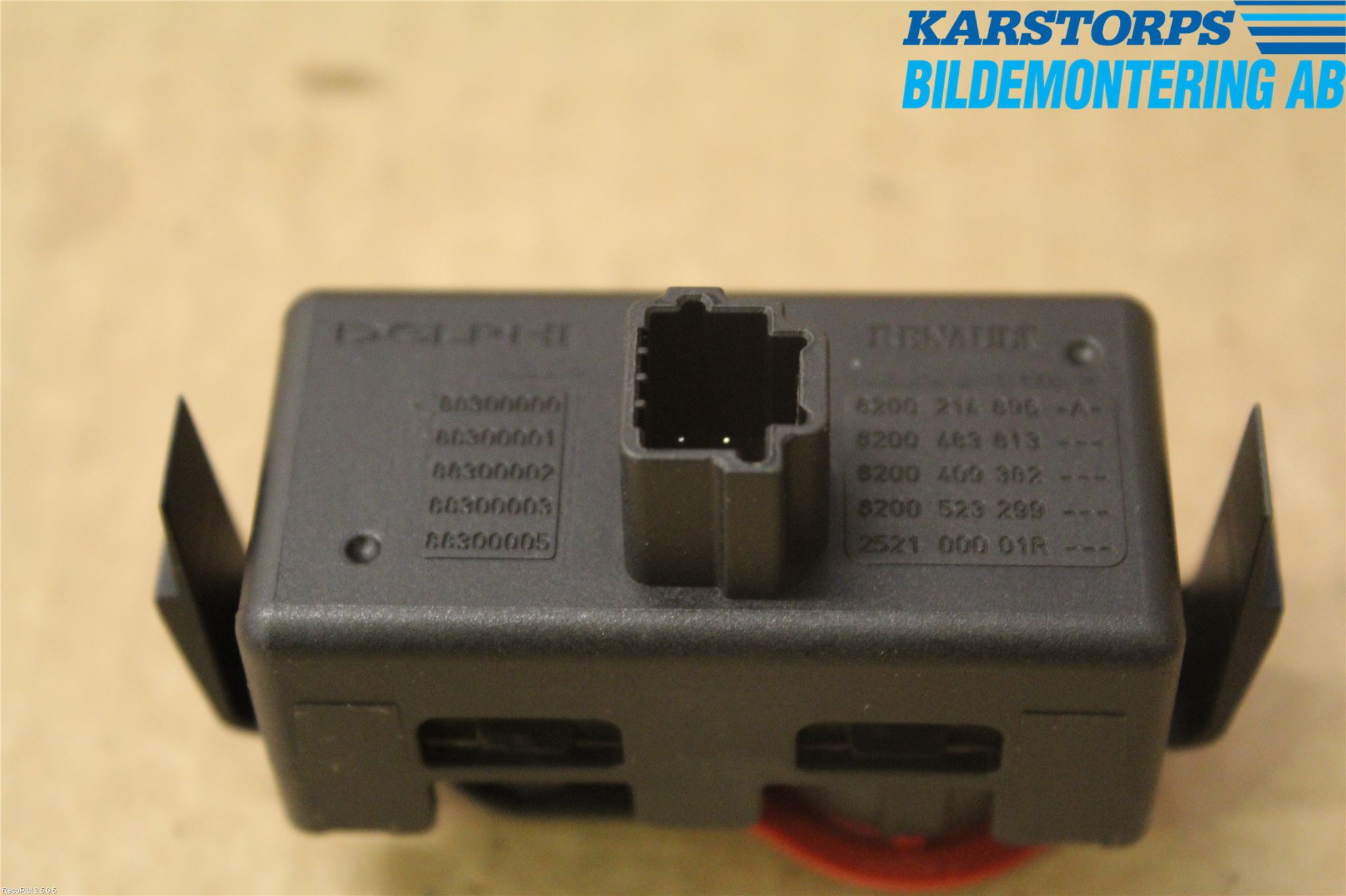 Renault CLIO III  09-12 Strömställare Varnings