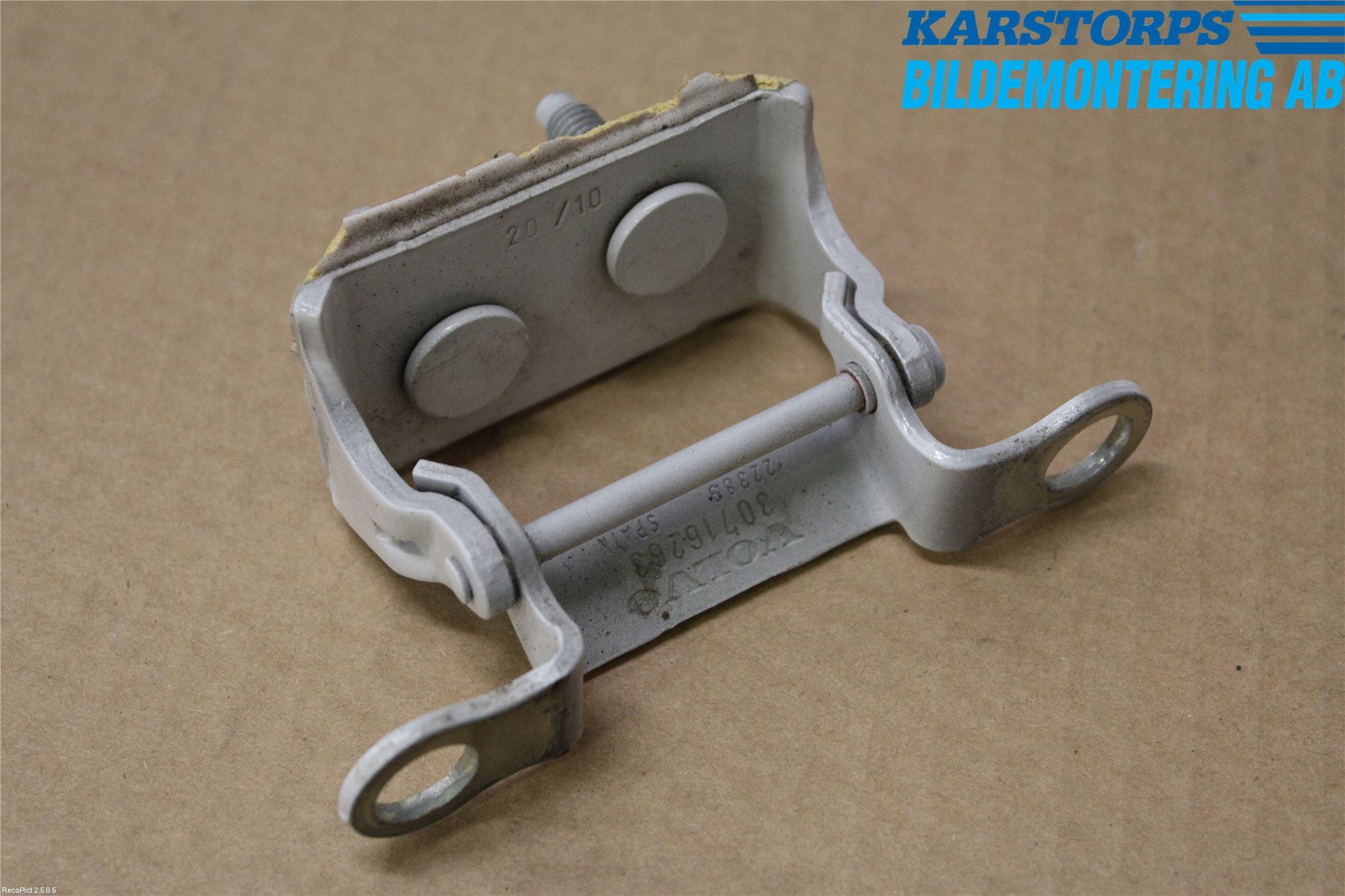 Volvo V50 08-12 Bakluckegångjärn Hö