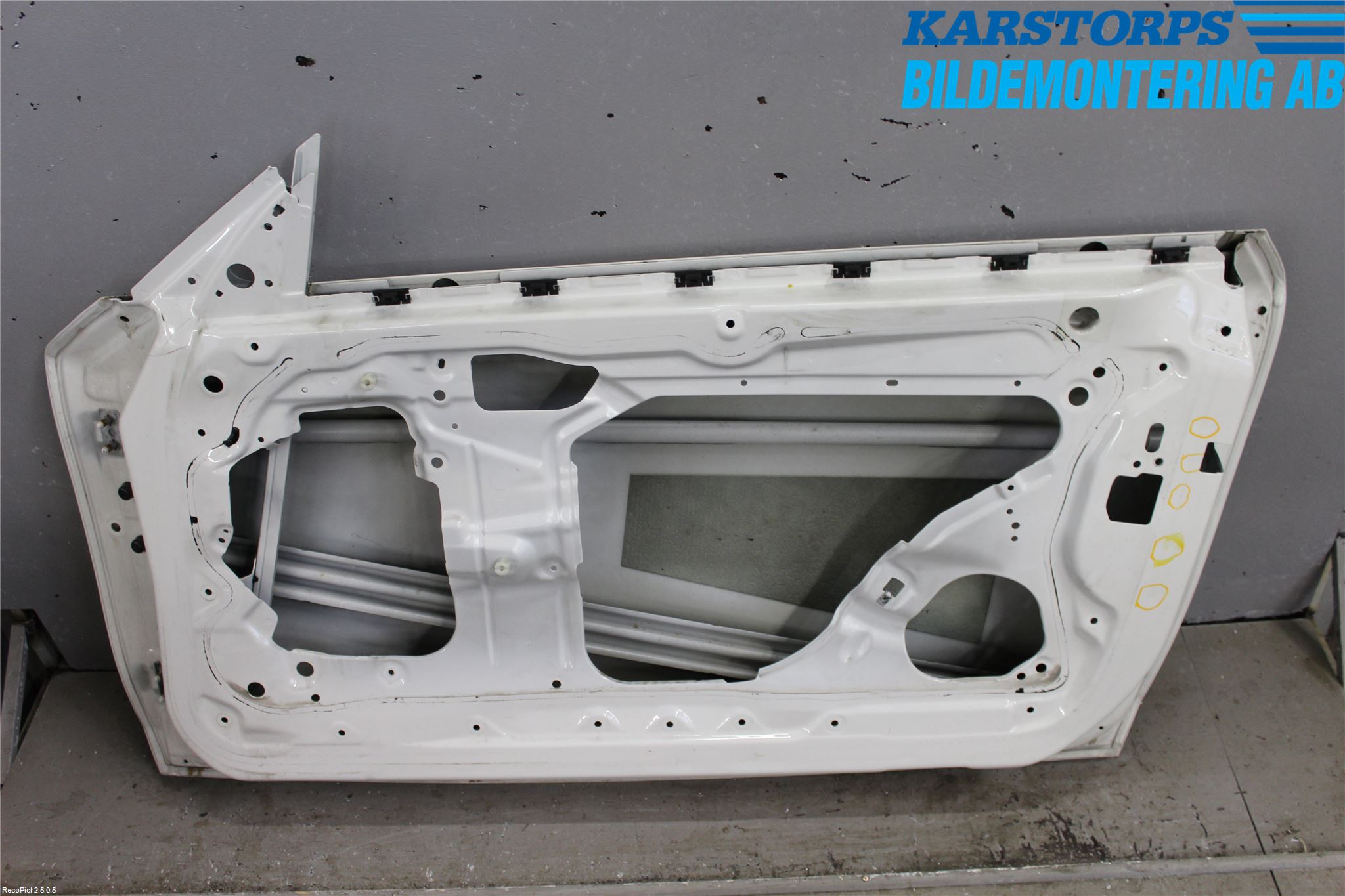 BMW 1 E87/81 5D/3D 03-11 Dörr 2D Höger