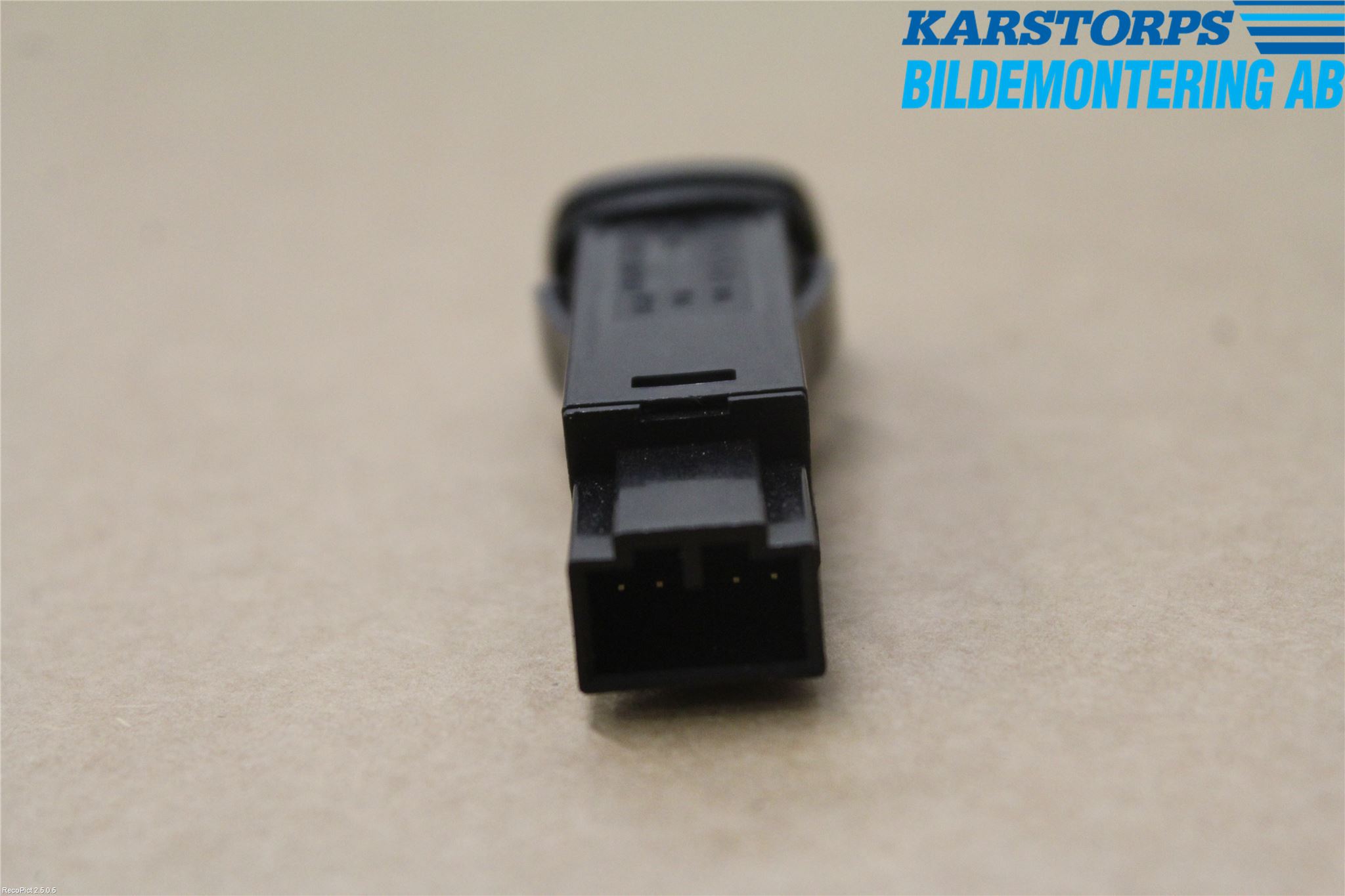 Volvo V40 12-19 Strömställare Varnings