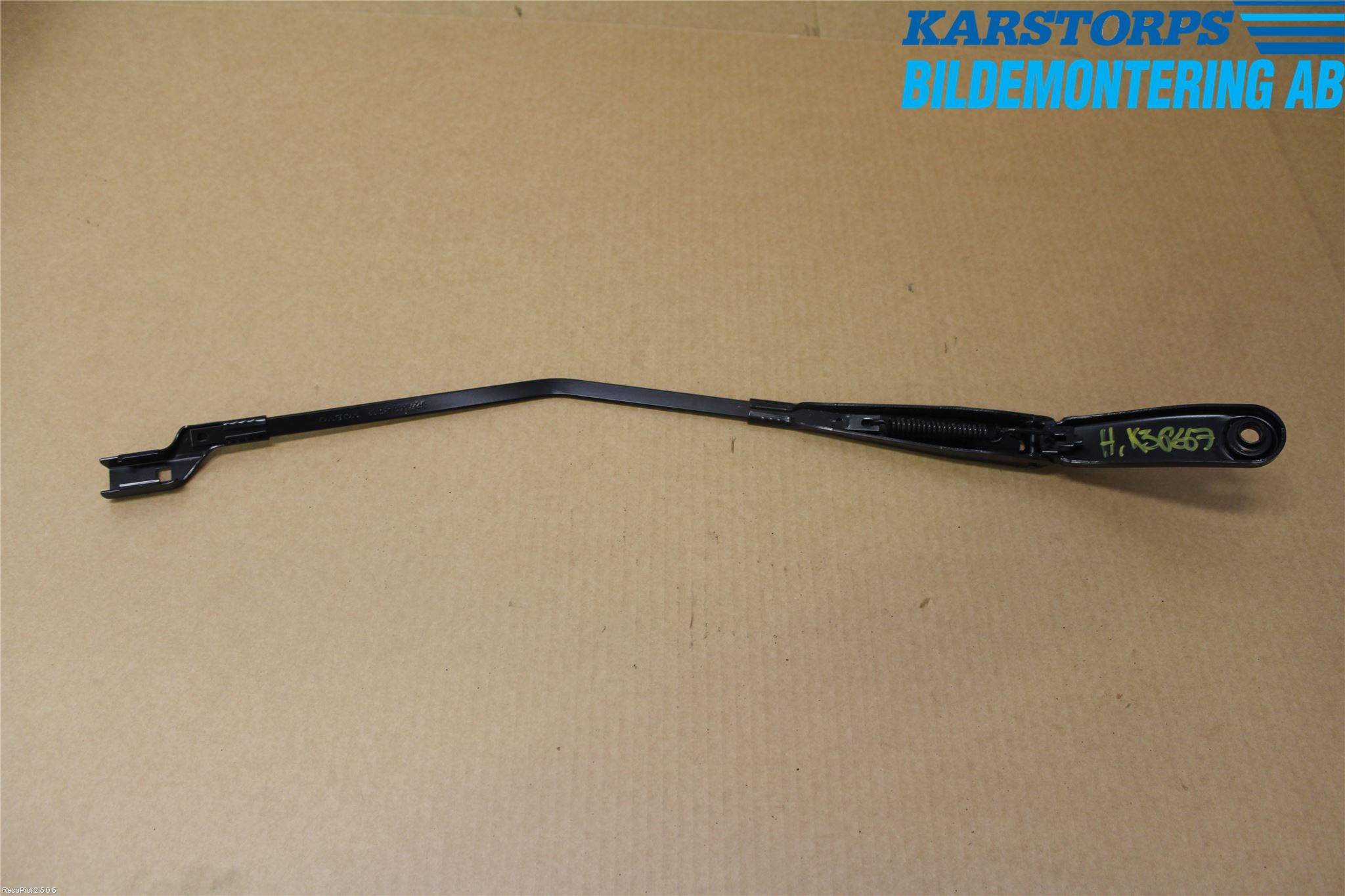 Volvo V40 12-19 Torkararm Armar Vindruta