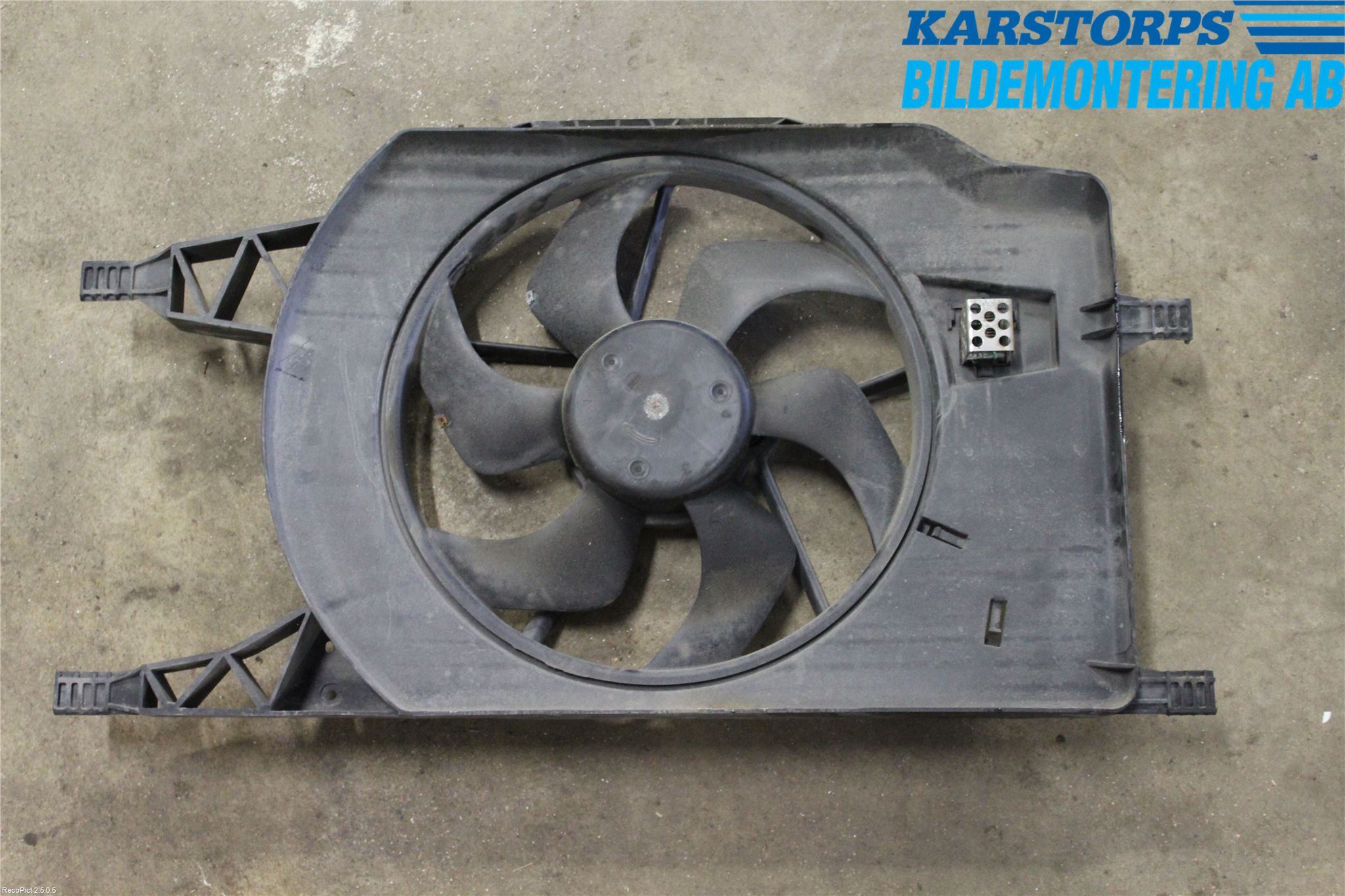 Renault LAGUNA II  01-05 Kylfläkt El