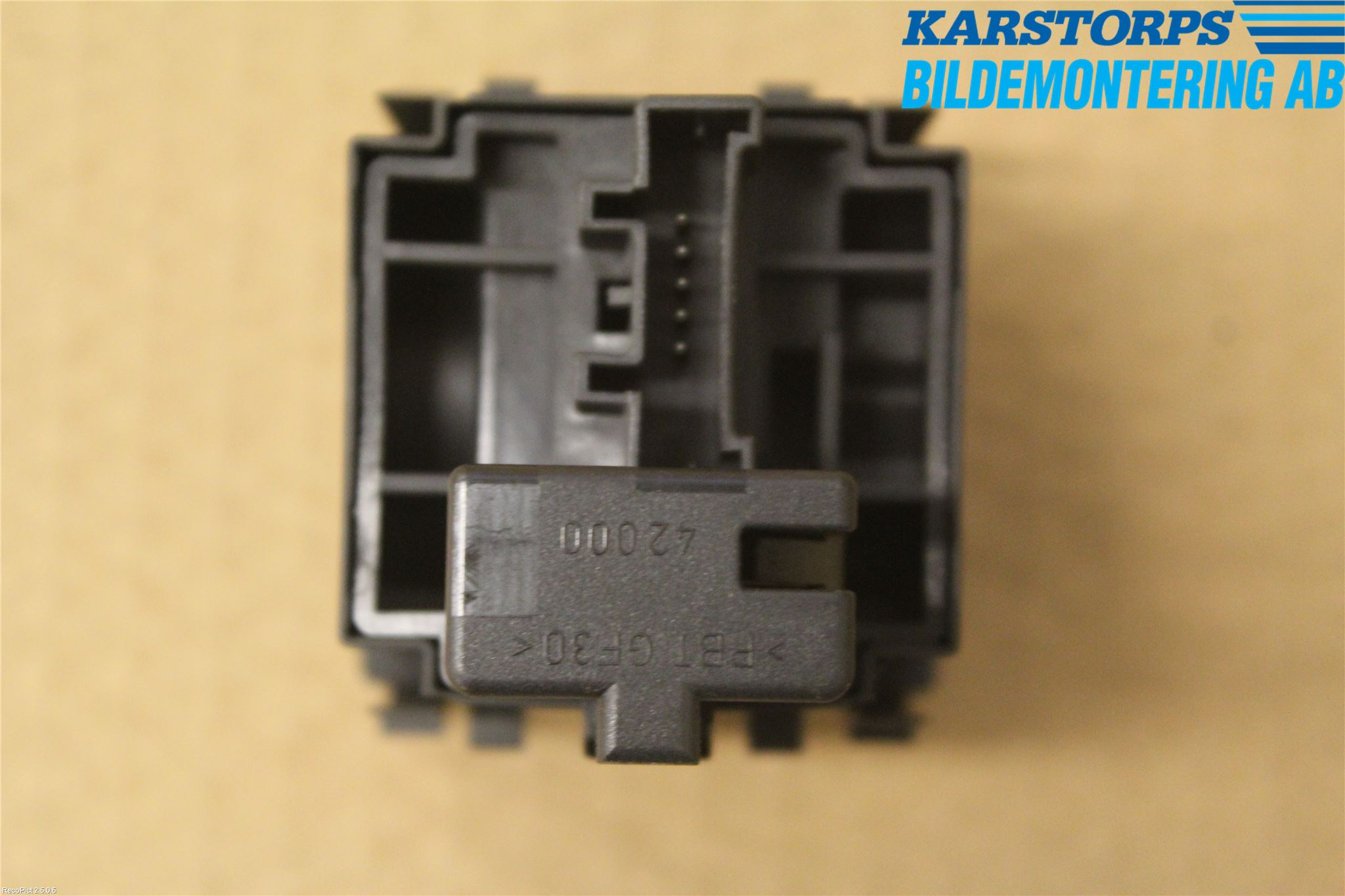 Renault CLIO III  06-09 Strömställare Ljus