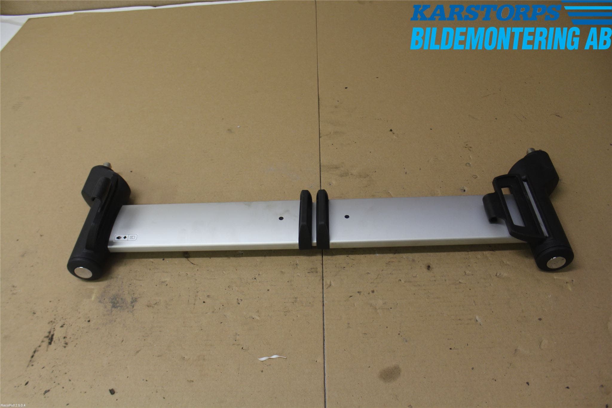 BMW 3 F30/F31/F80 12-19 Lastförskjutningsskydd-Galler