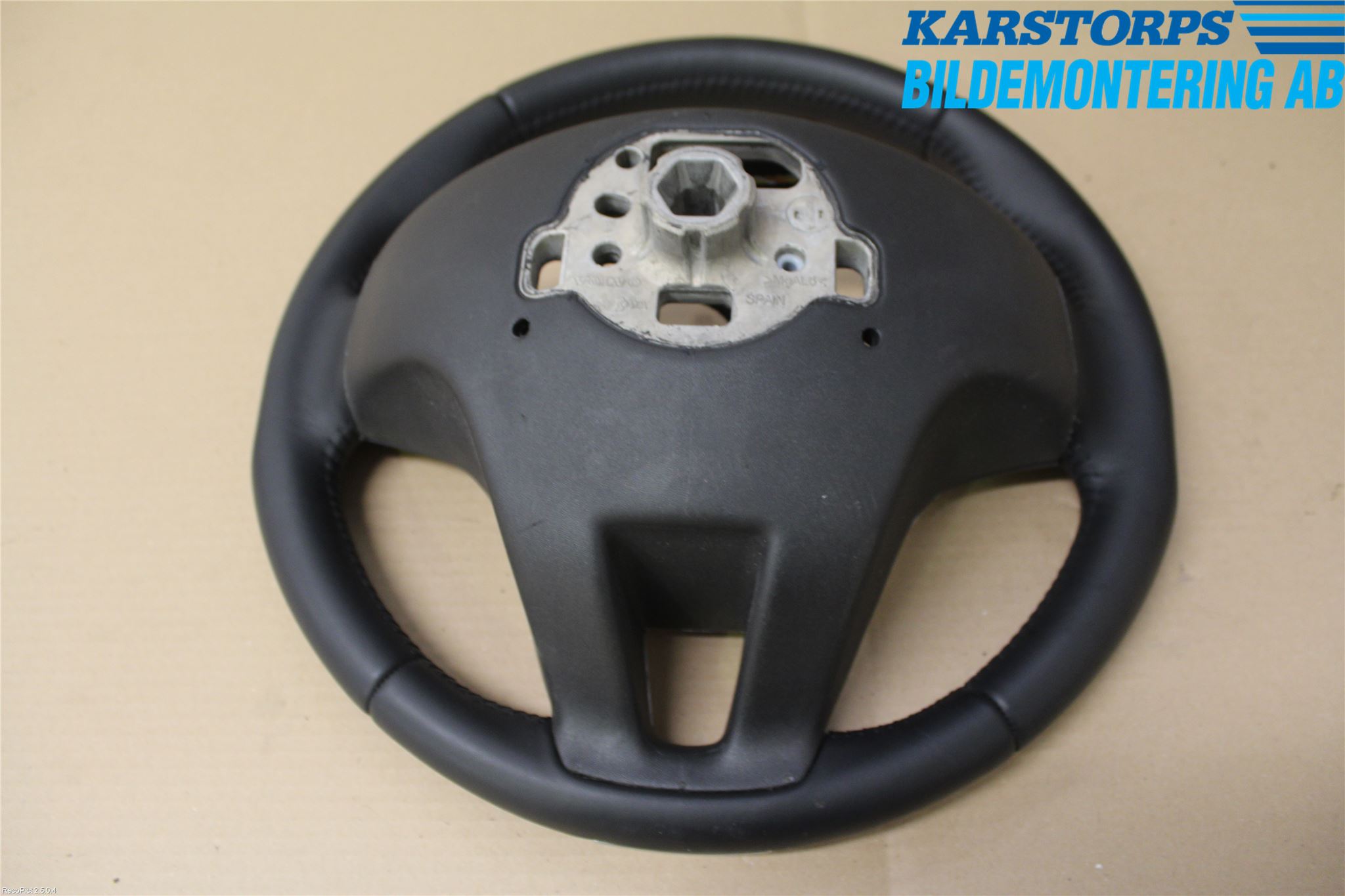 Volvo V40 12-19 Ratt