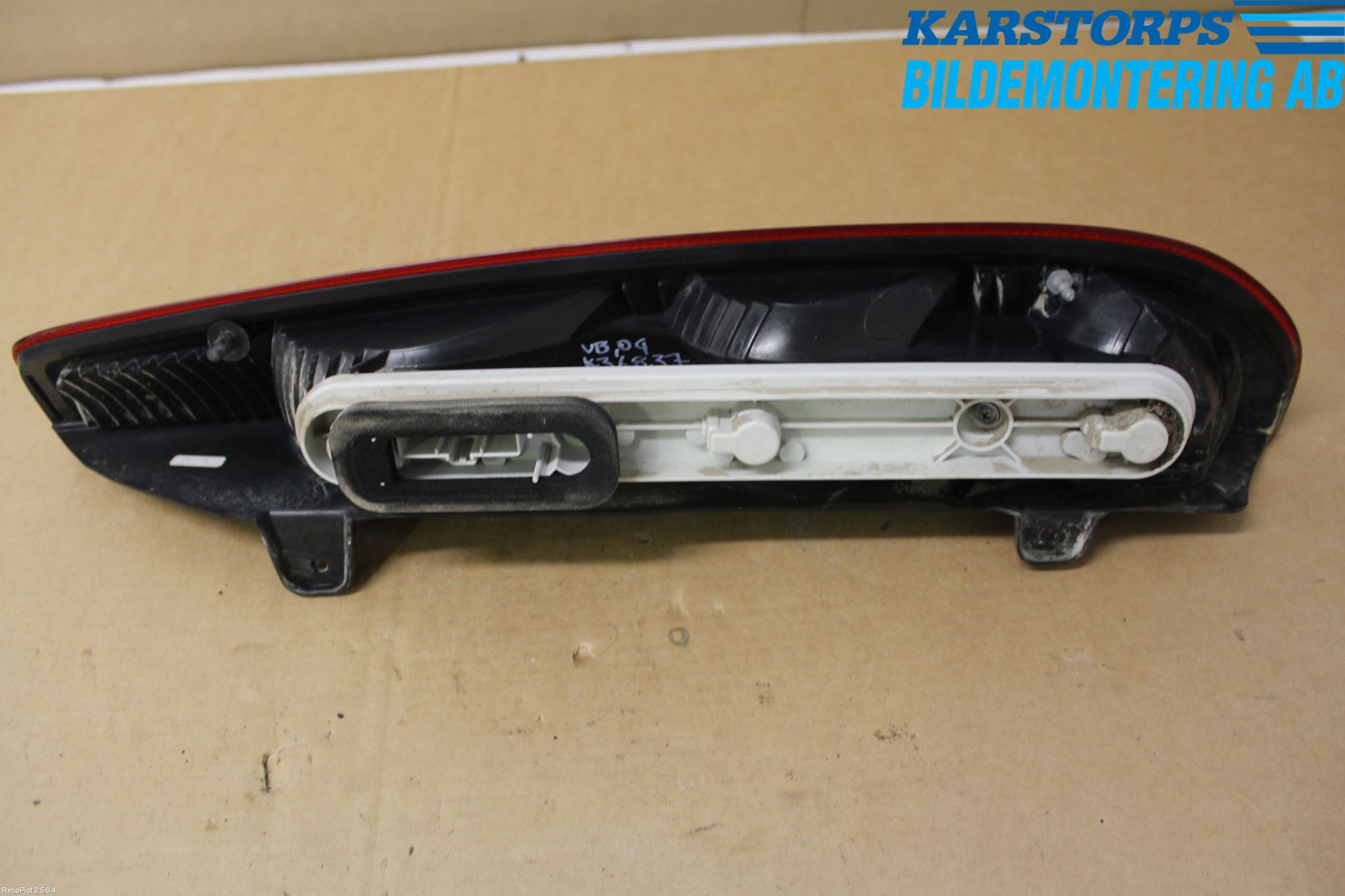 Ford FOCUS     04-07 Bakljus Vänster