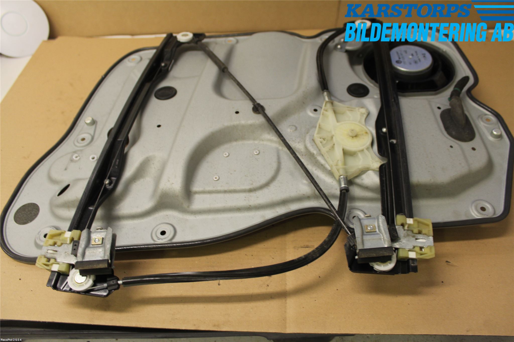 Volkswagen VW CADDY      04-10 Fönsterhiss El Kompl