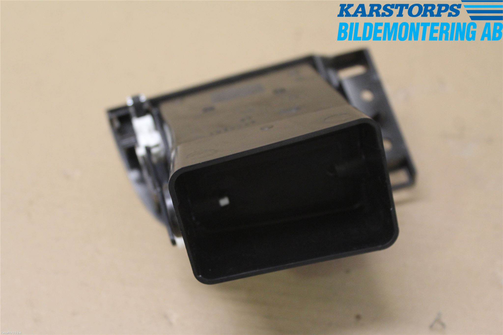 Jaguar XK/XKR 06-14 Defrosterkanal-Munstycke