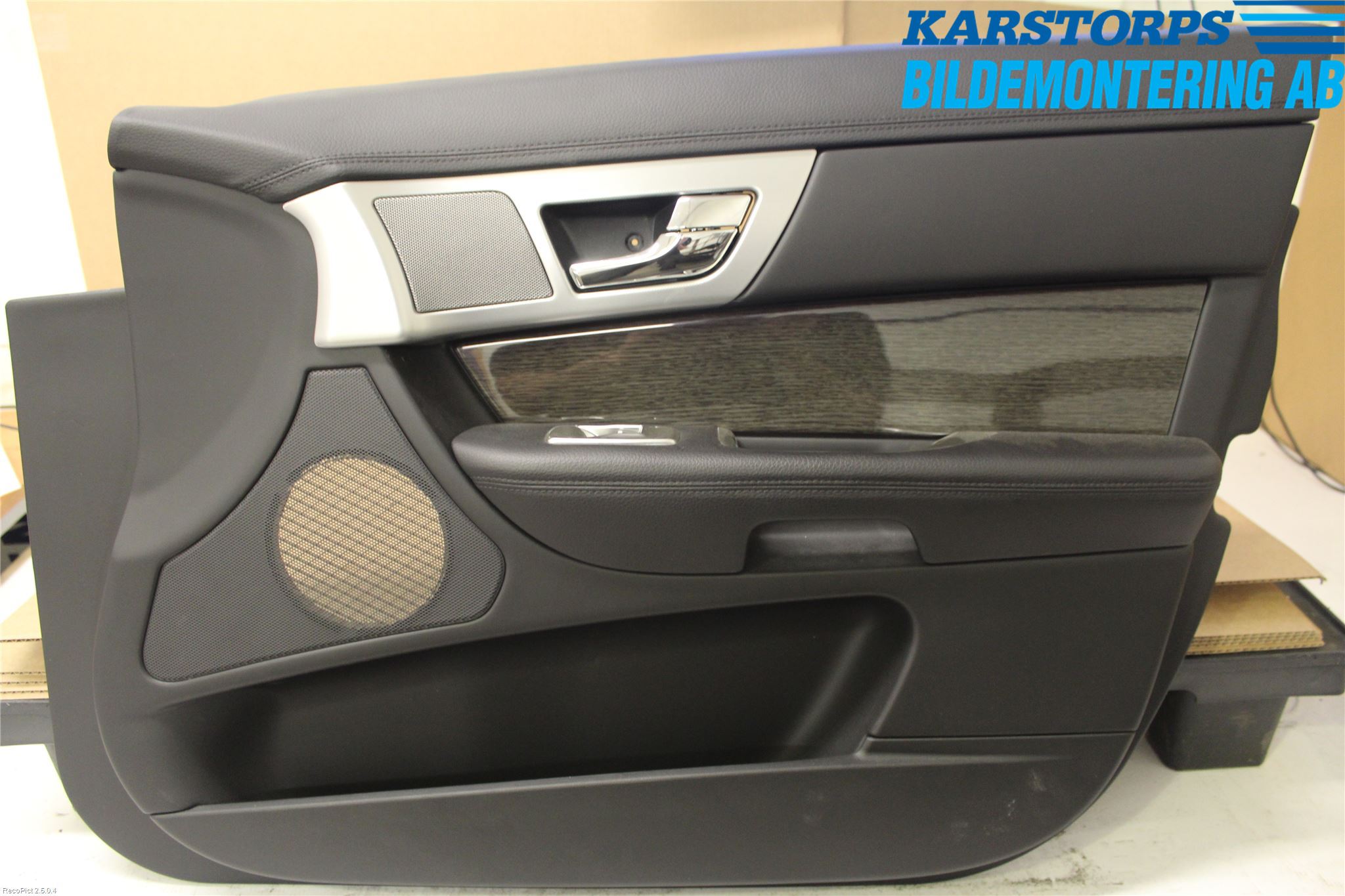 Jaguar XF 08-15 Dörrklädsel Hö