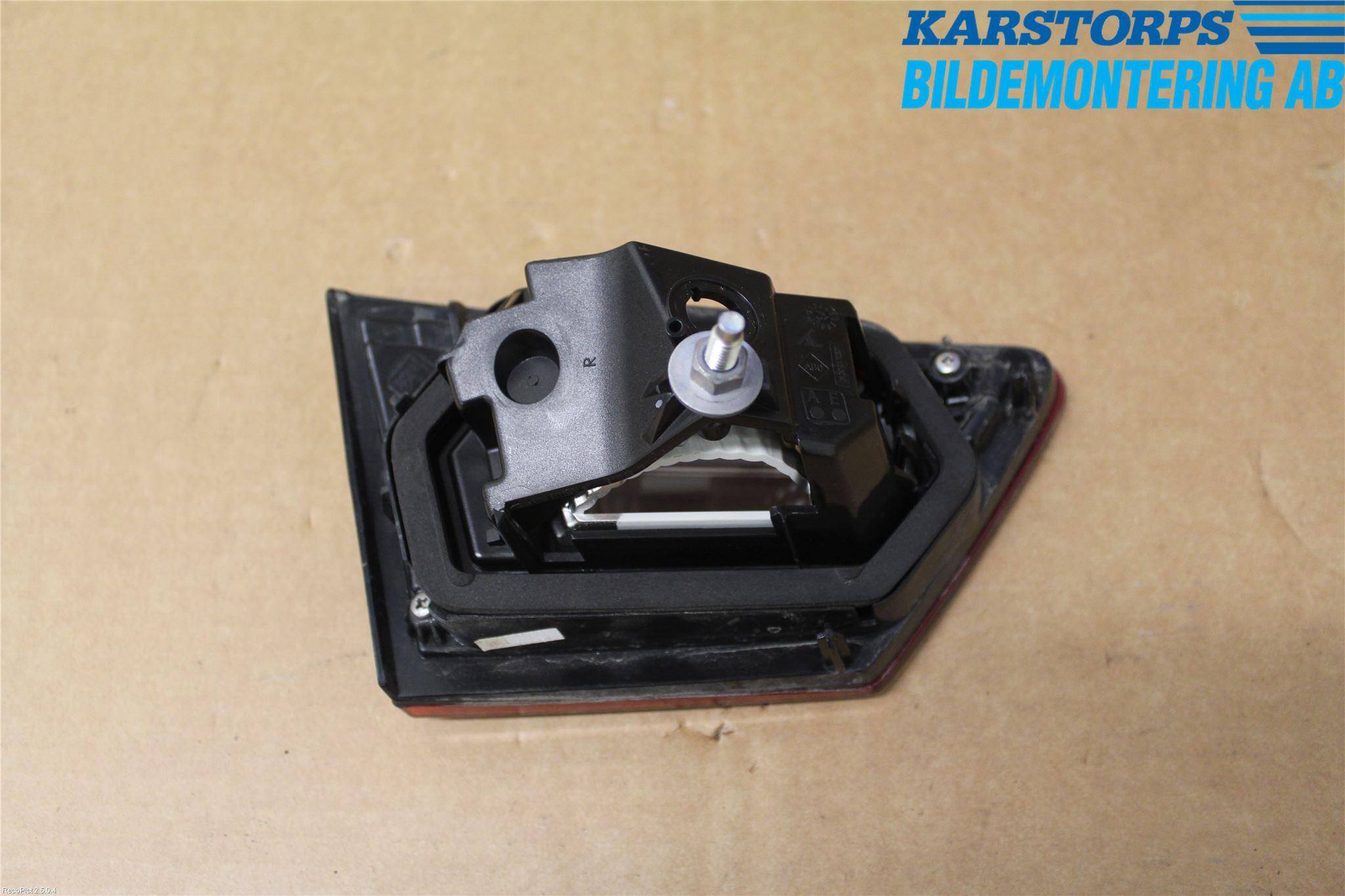 Renault CLIO IV 12-16 Bakljus Lucka Hö