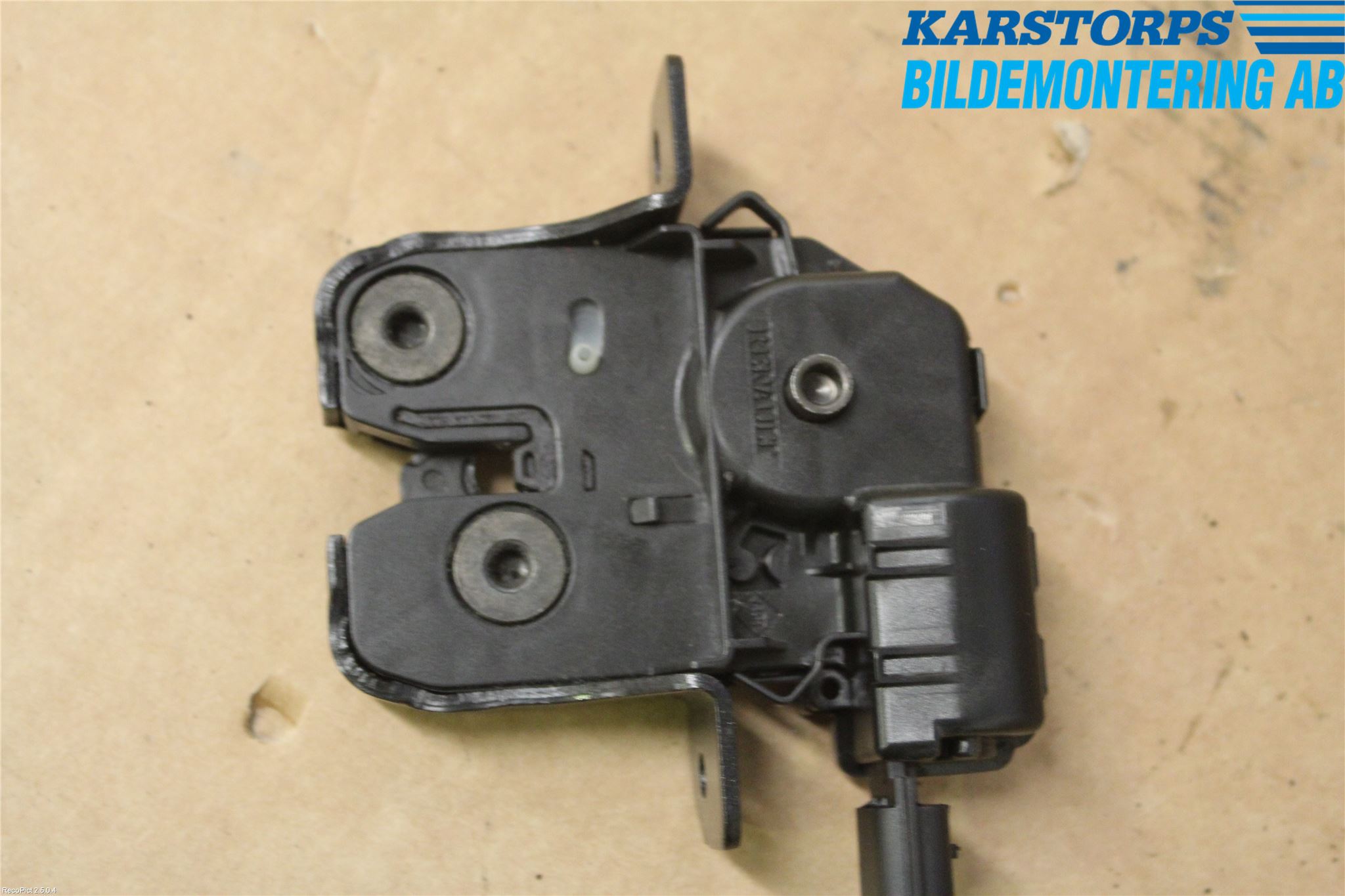 Renault MEGANE III 09-15 Låskista Baklucka