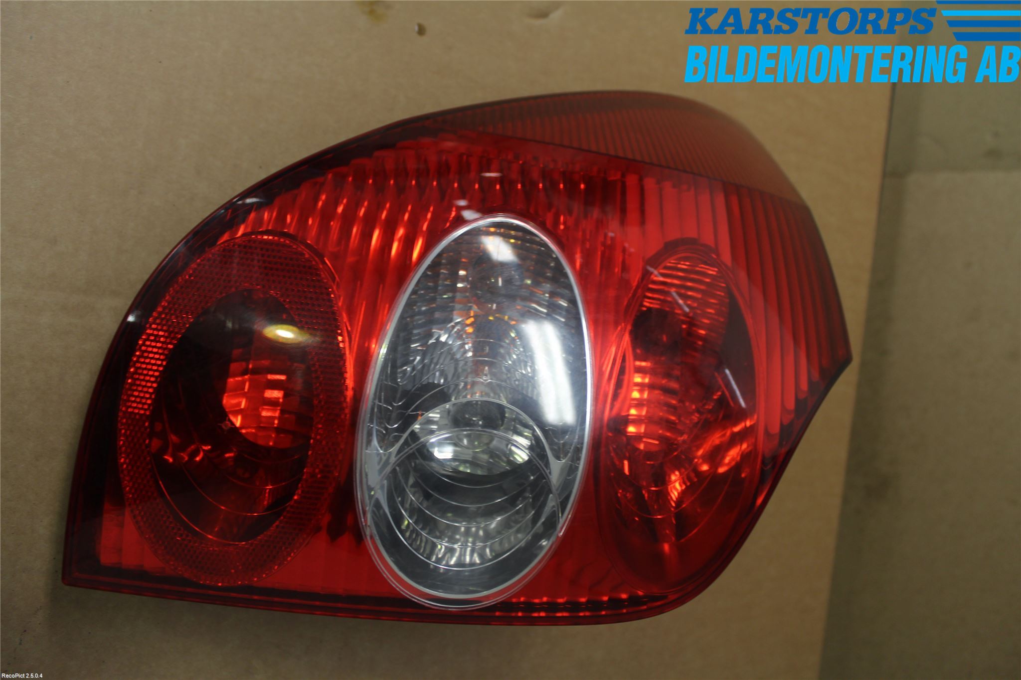 Renault LAGUNA II  01-05 Bakljus Vänster