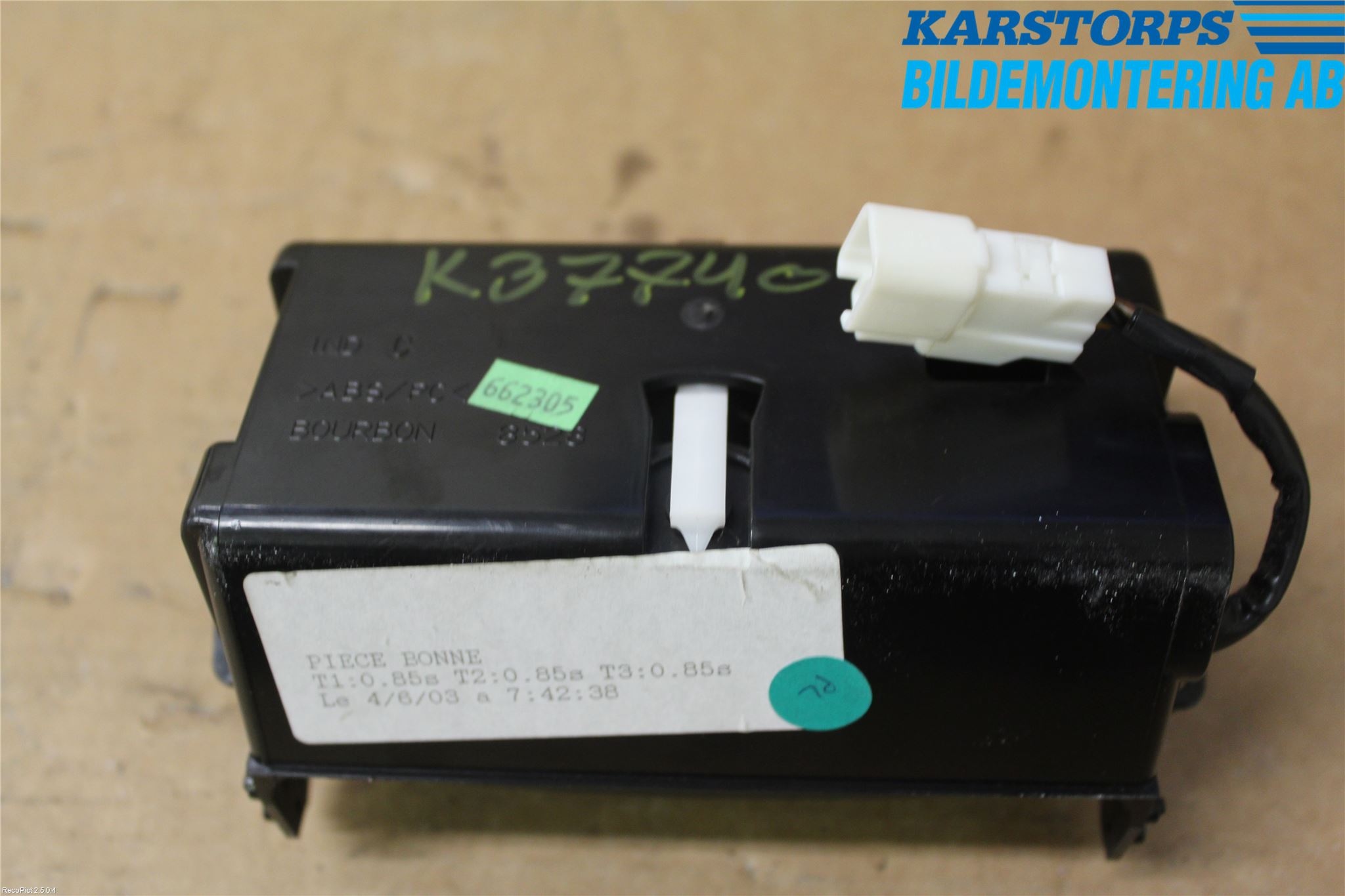 Toyota AVENSIS 03-06 Askkopp