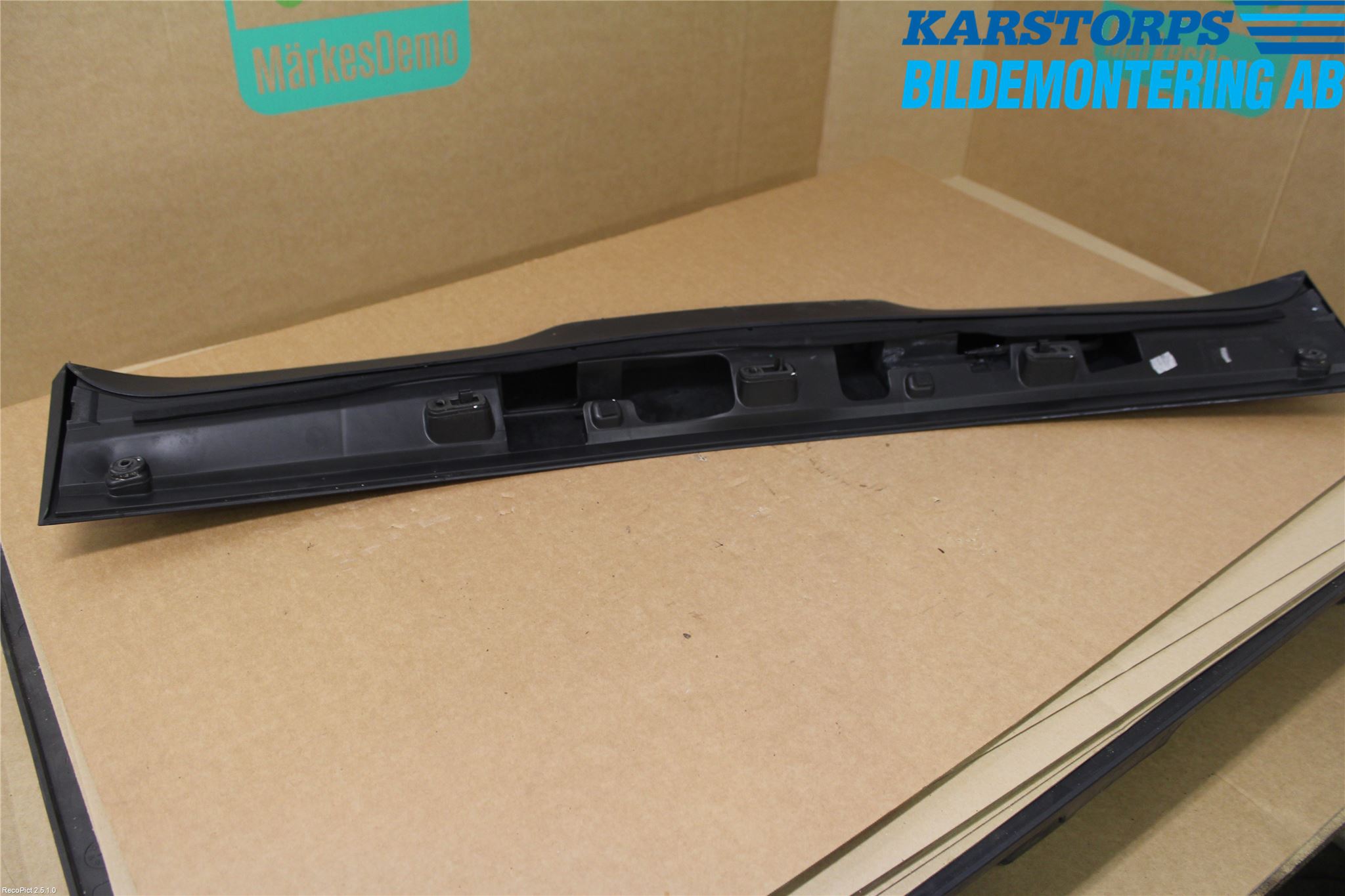 Ford FOCUS 08-11 Spoiler Baklucka