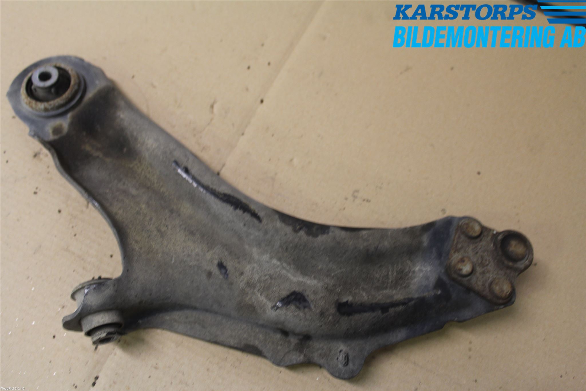 Renault KANGOO II 08-14 Bärarm Fram Undre Hö