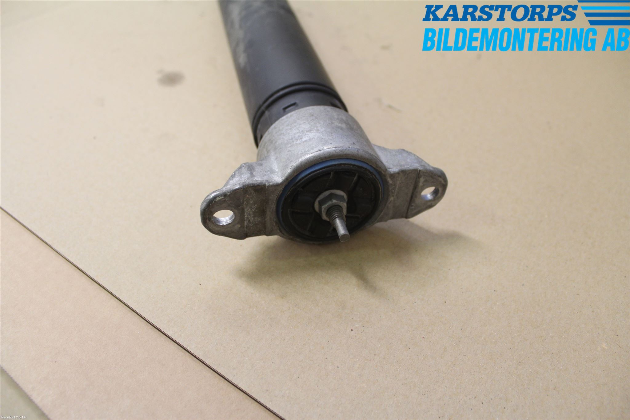 Volvo V40 12-19 Stötdämpare Bak