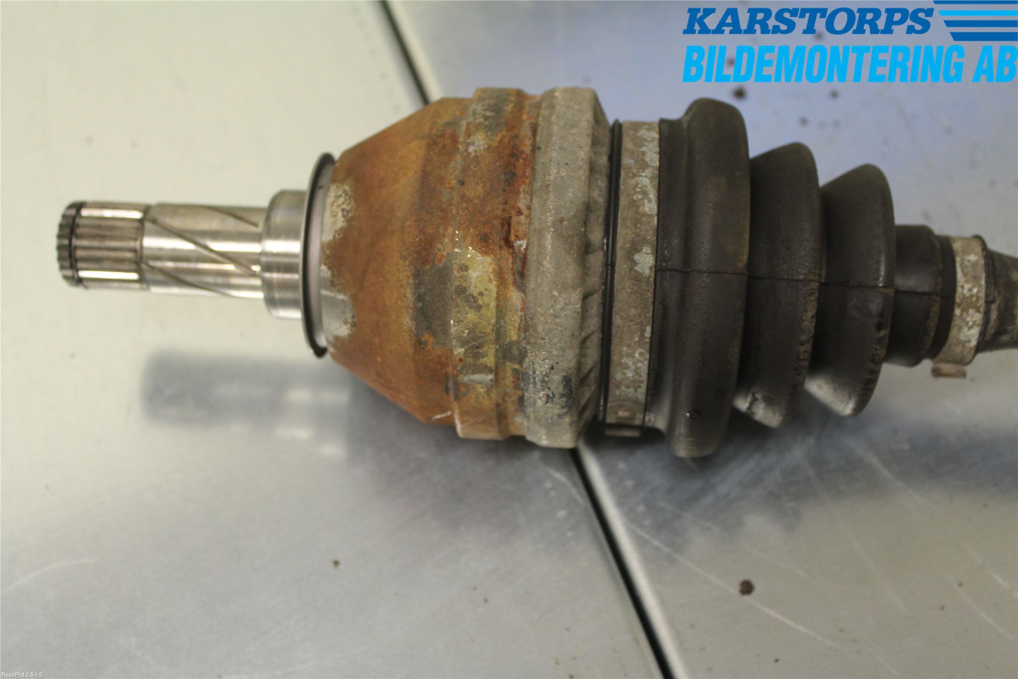 Opel VECTRA C 02-05 Drivaxel Fram Vänster