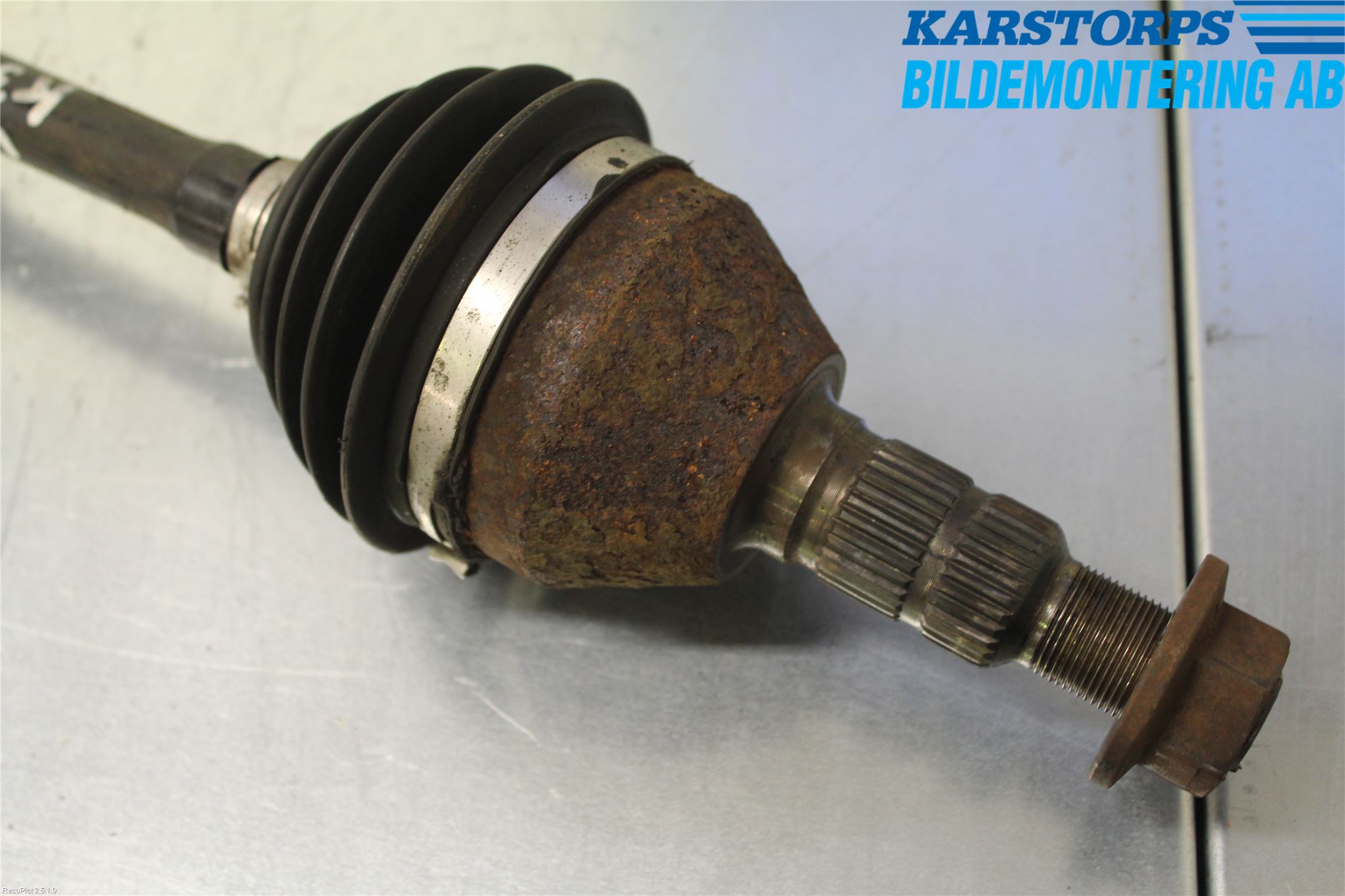 Opel VECTRA C 02-05 Drivaxel Fram Vänster