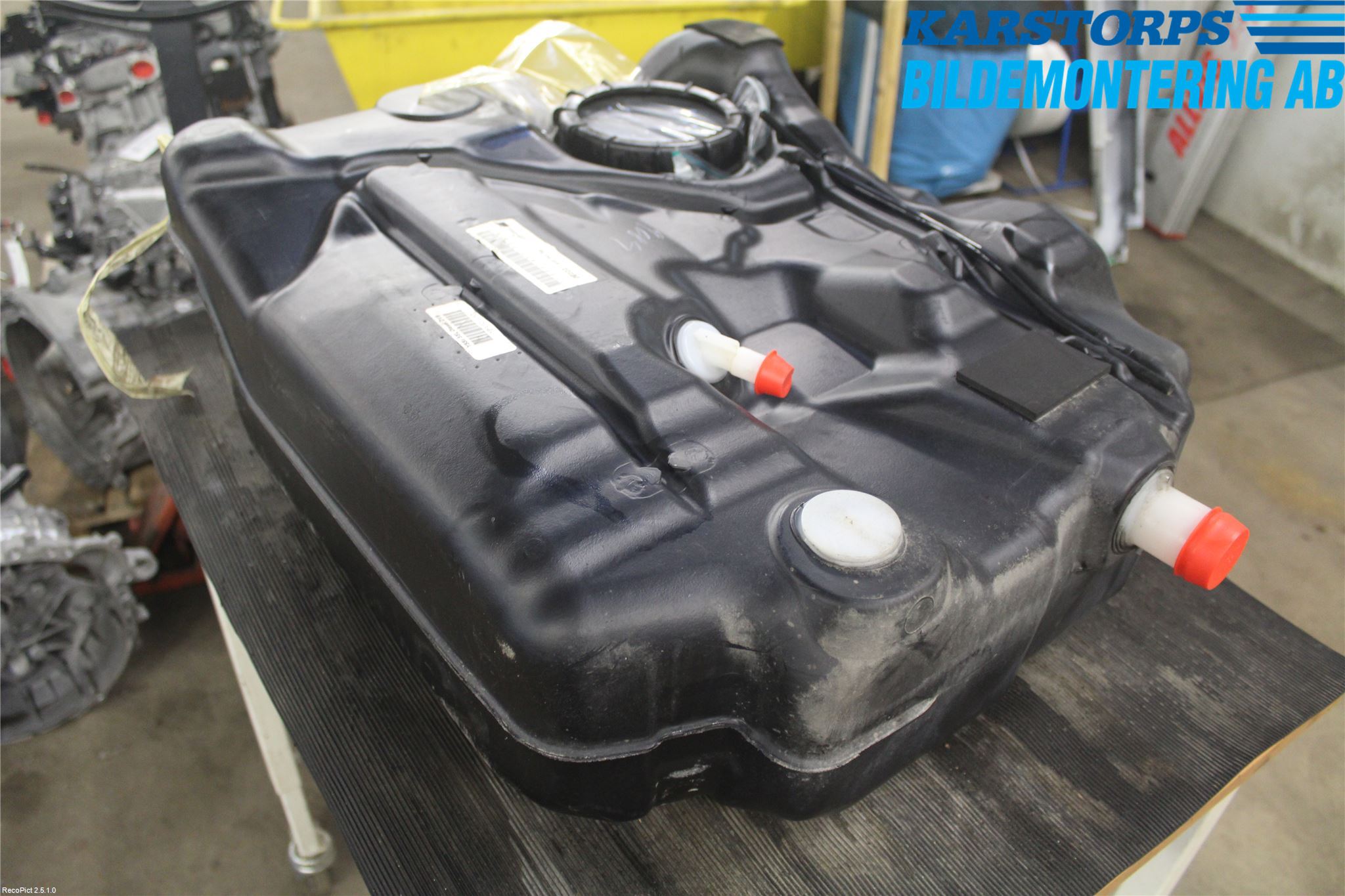 Volvo V40 12-19 Bränsletank Diesel