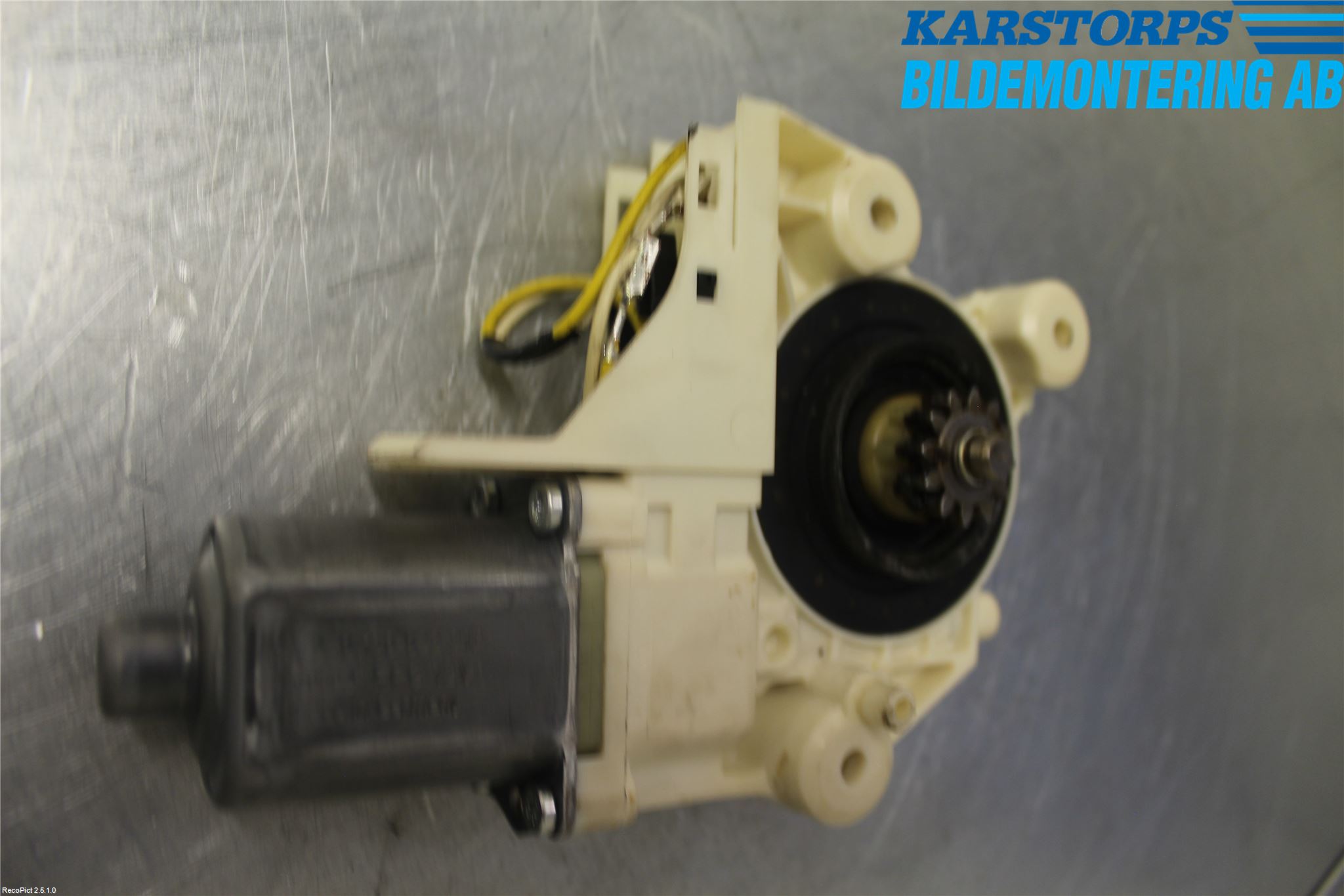 Ford FOCUS     04-07 Fönsterhissmotor