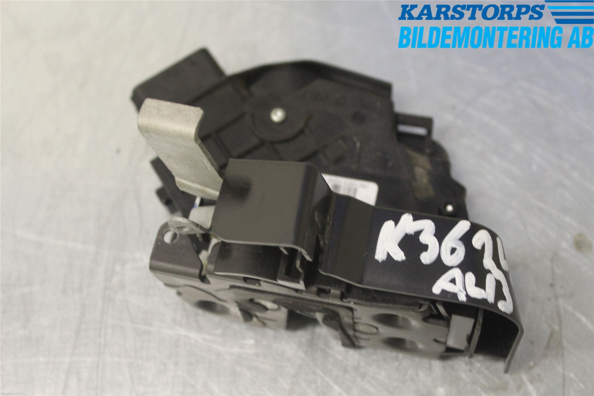 Ford FOCUS 04-07 Låskista-Dörrlås