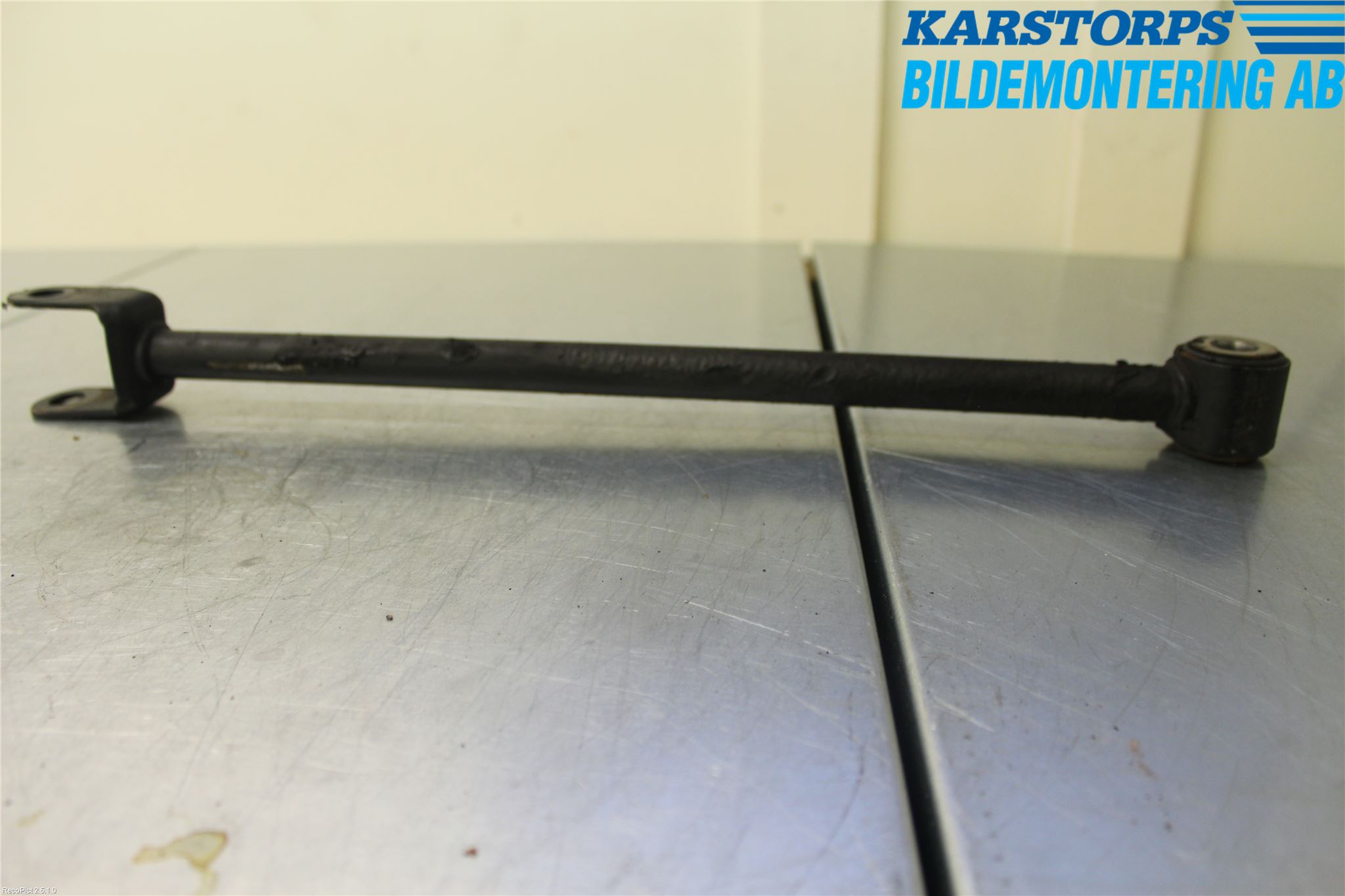 Dacia DUSTER 10-17 Bärarm Bak Vänster