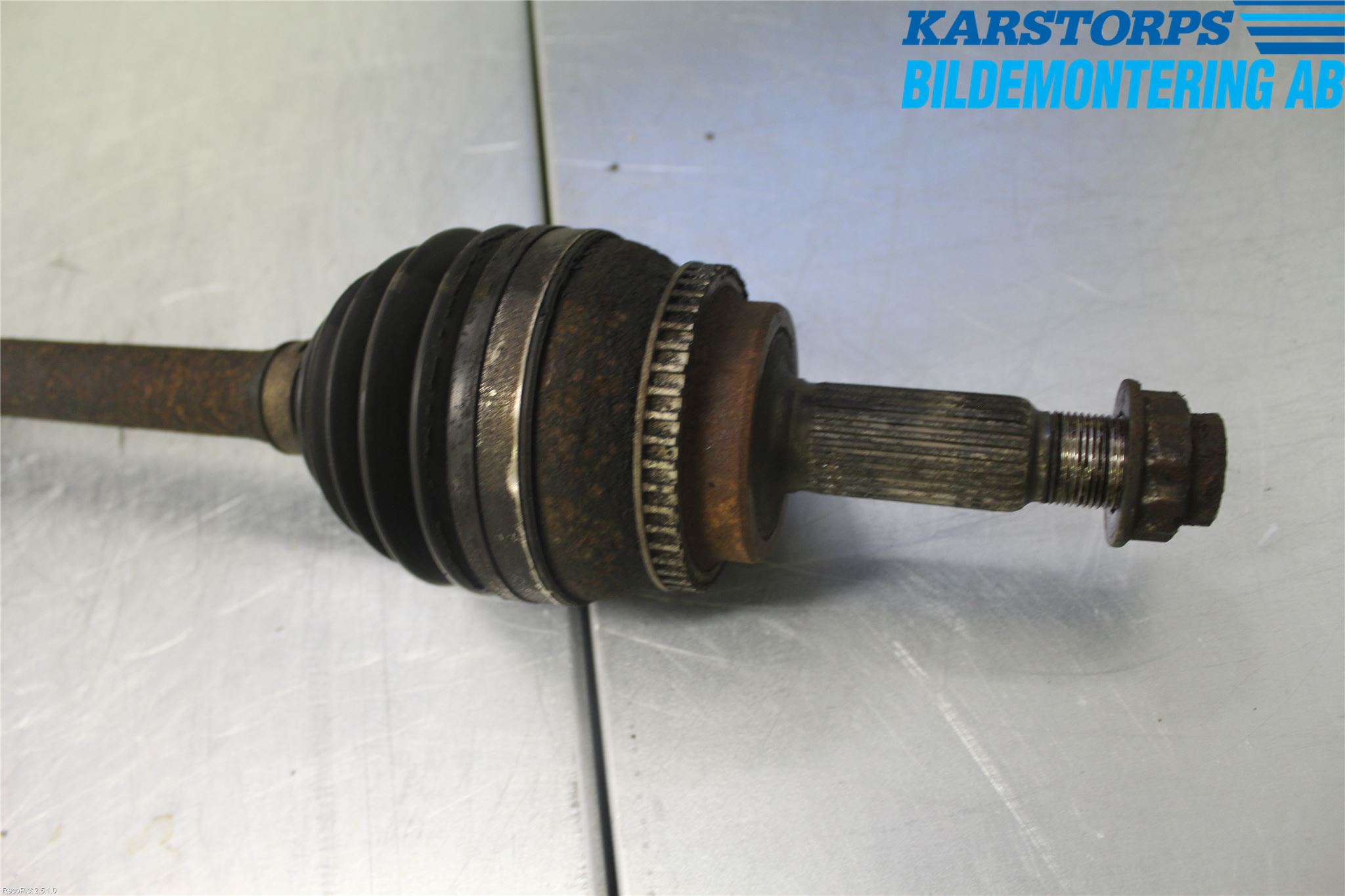 Toyota COROLLA VERSO 02-04 Drivaxel Fram Höger