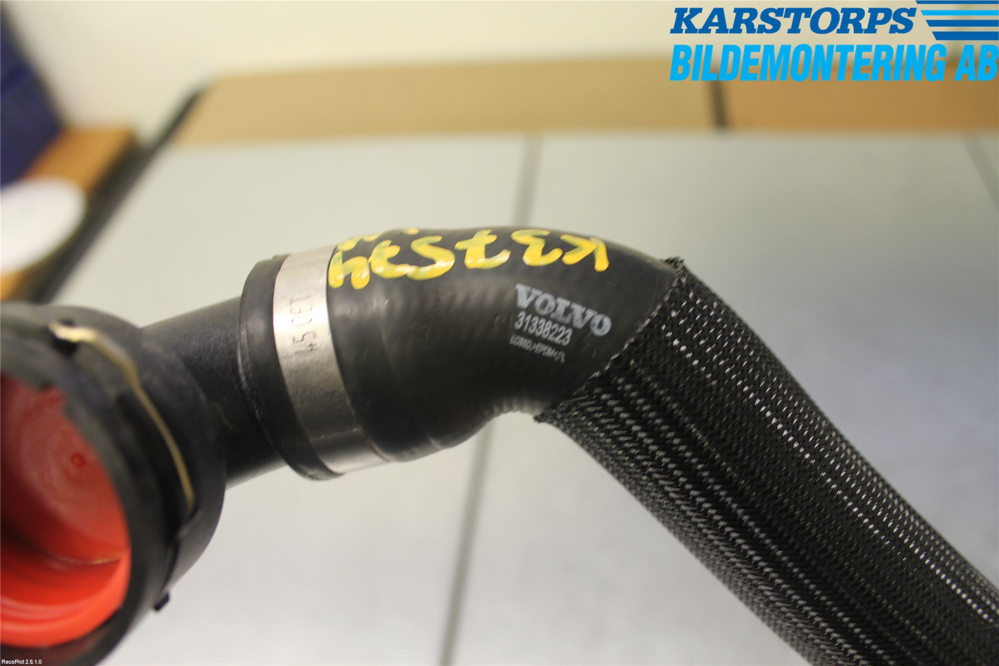 Volvo V60 14-18 Kylarslang