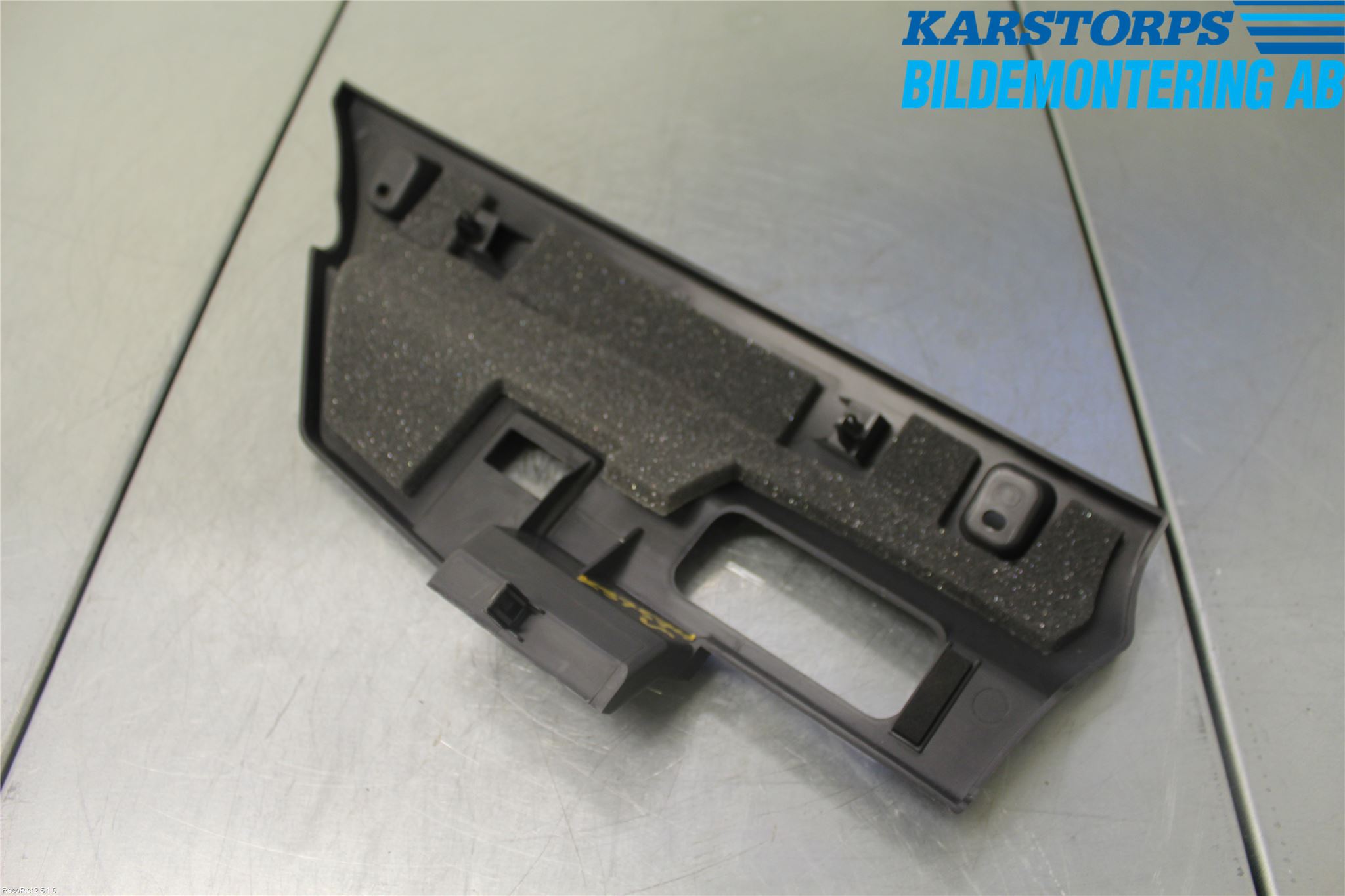 Volvo V60 14-18 Instrumentbräda Sparkskydd