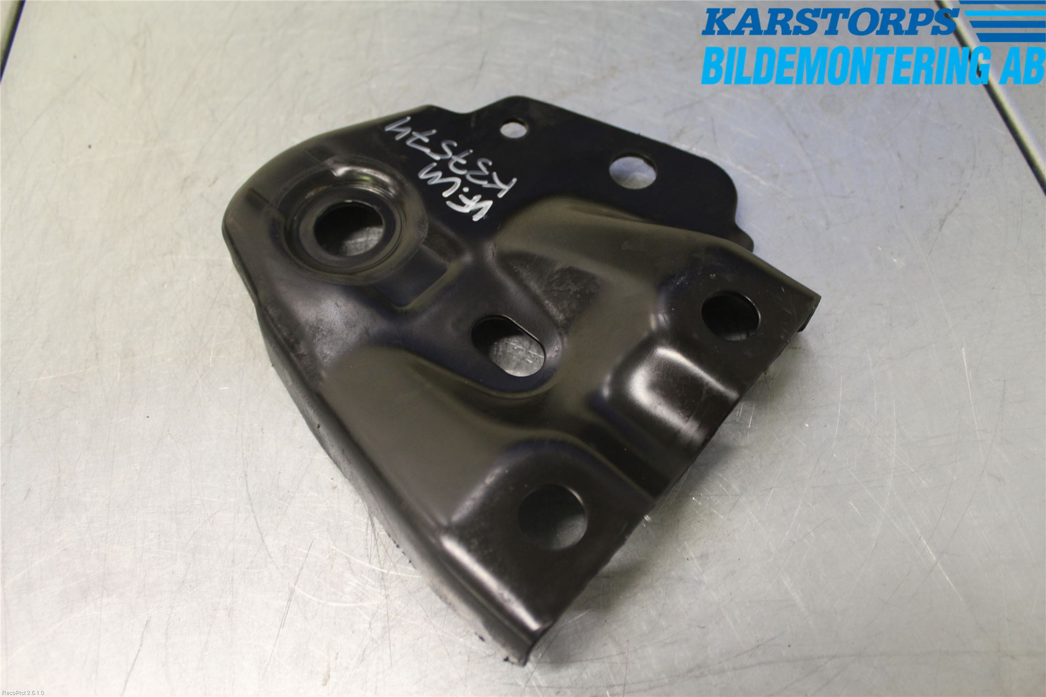 Volvo V60 14-18 Framvagn Fäste-Kudde