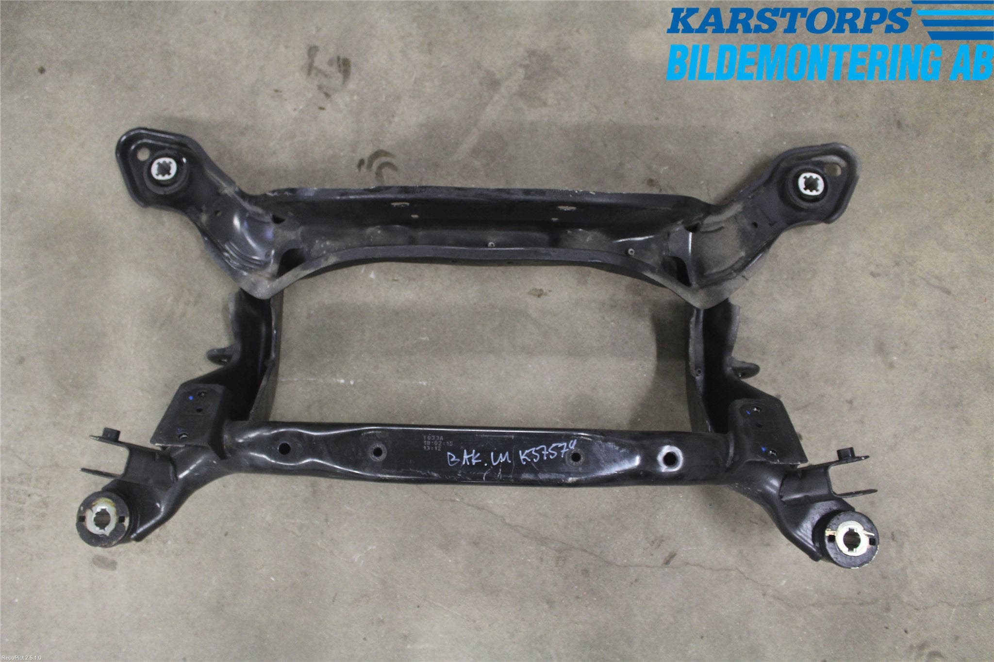 Volvo V60 14-18 Bakaxelbalk