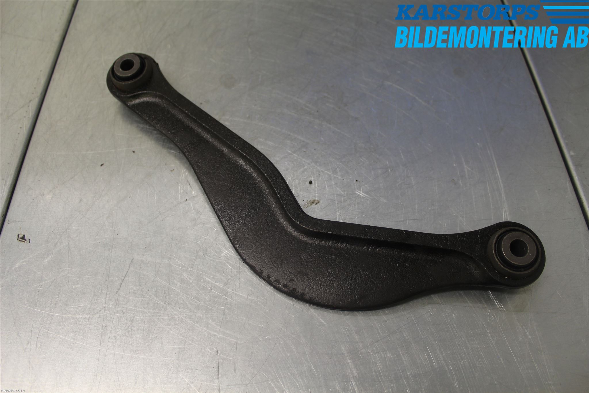 Volvo V60 14-18 Bärarm Bak Övre Vänster