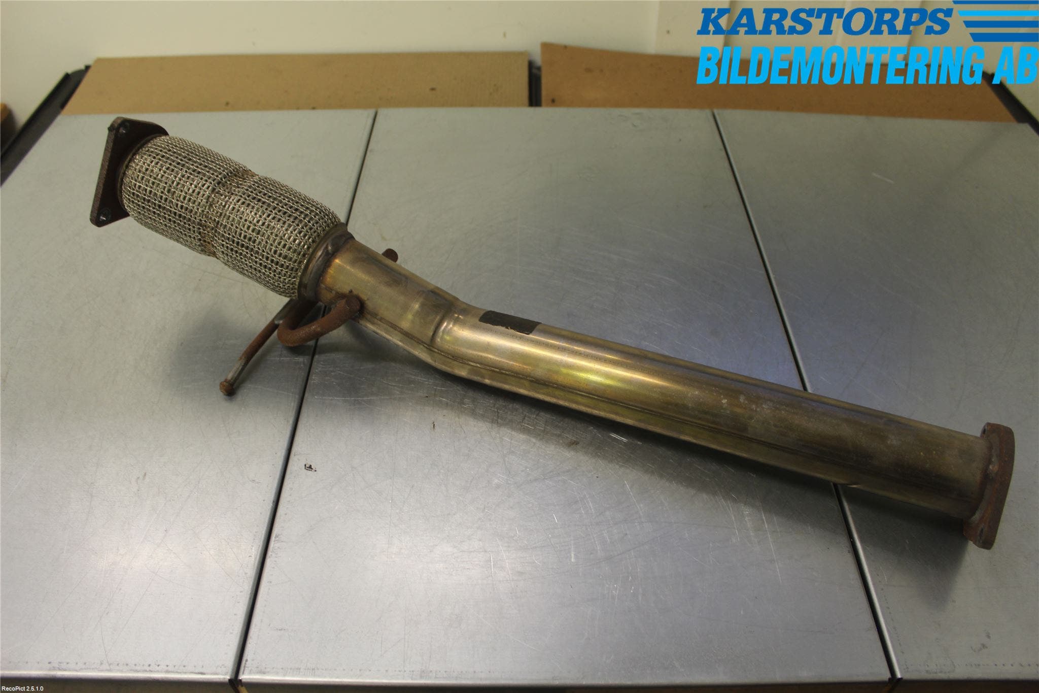 Volvo V60 14-18 Avgas Främre Rör