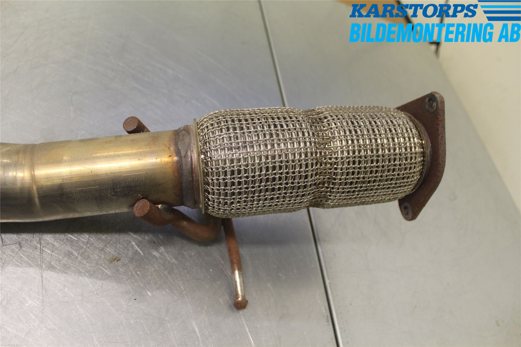 Volvo V60 14-18 Avgas Främre Rör