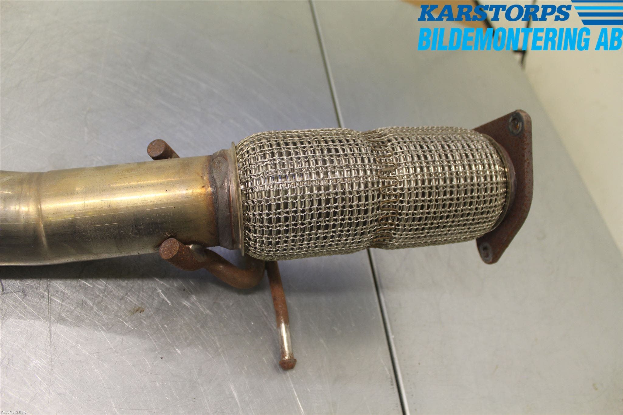 Volvo V60 14-18 Avgas Främre Rör