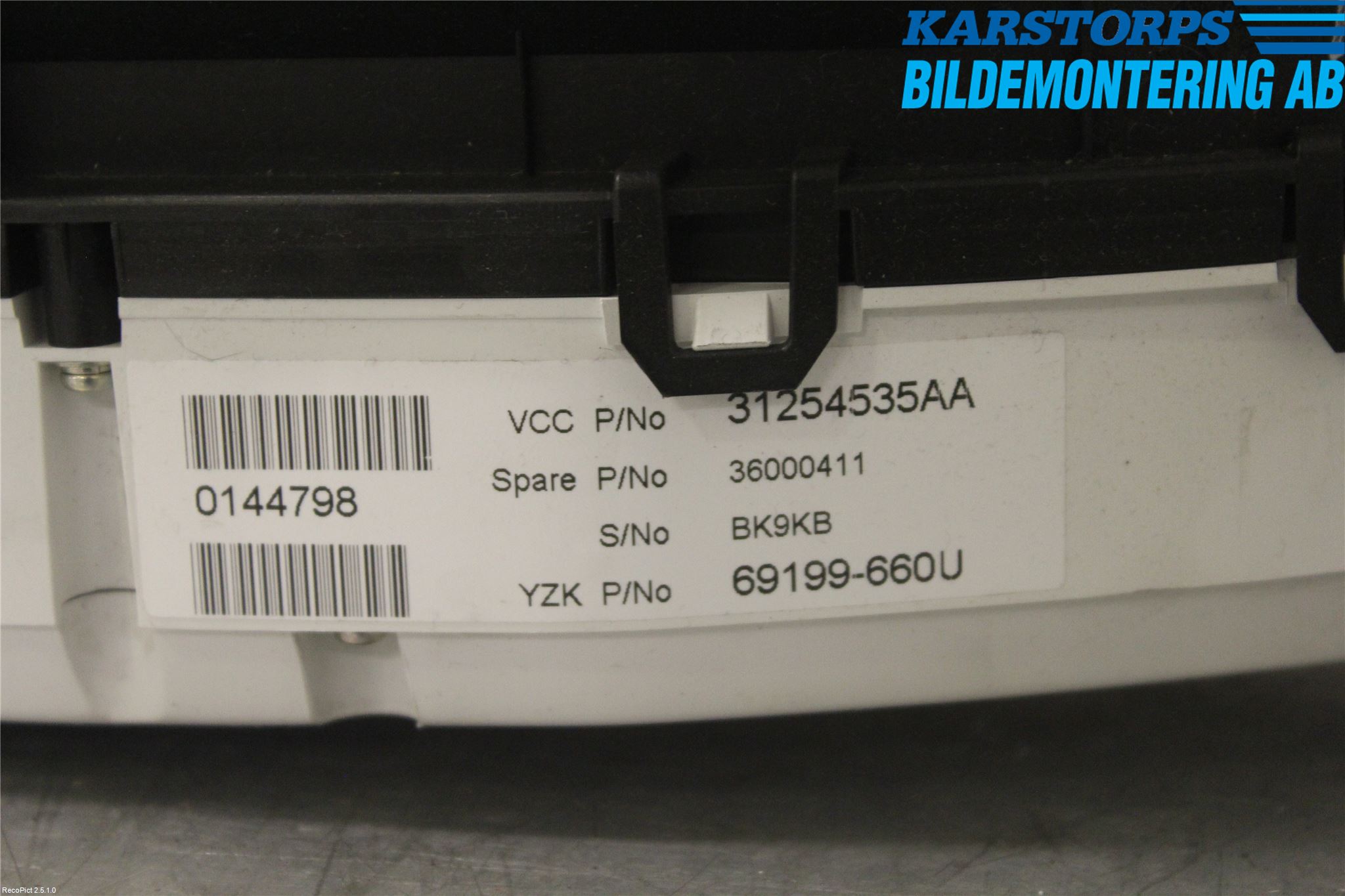 Volvo XC70 08-13 Instrument Komb