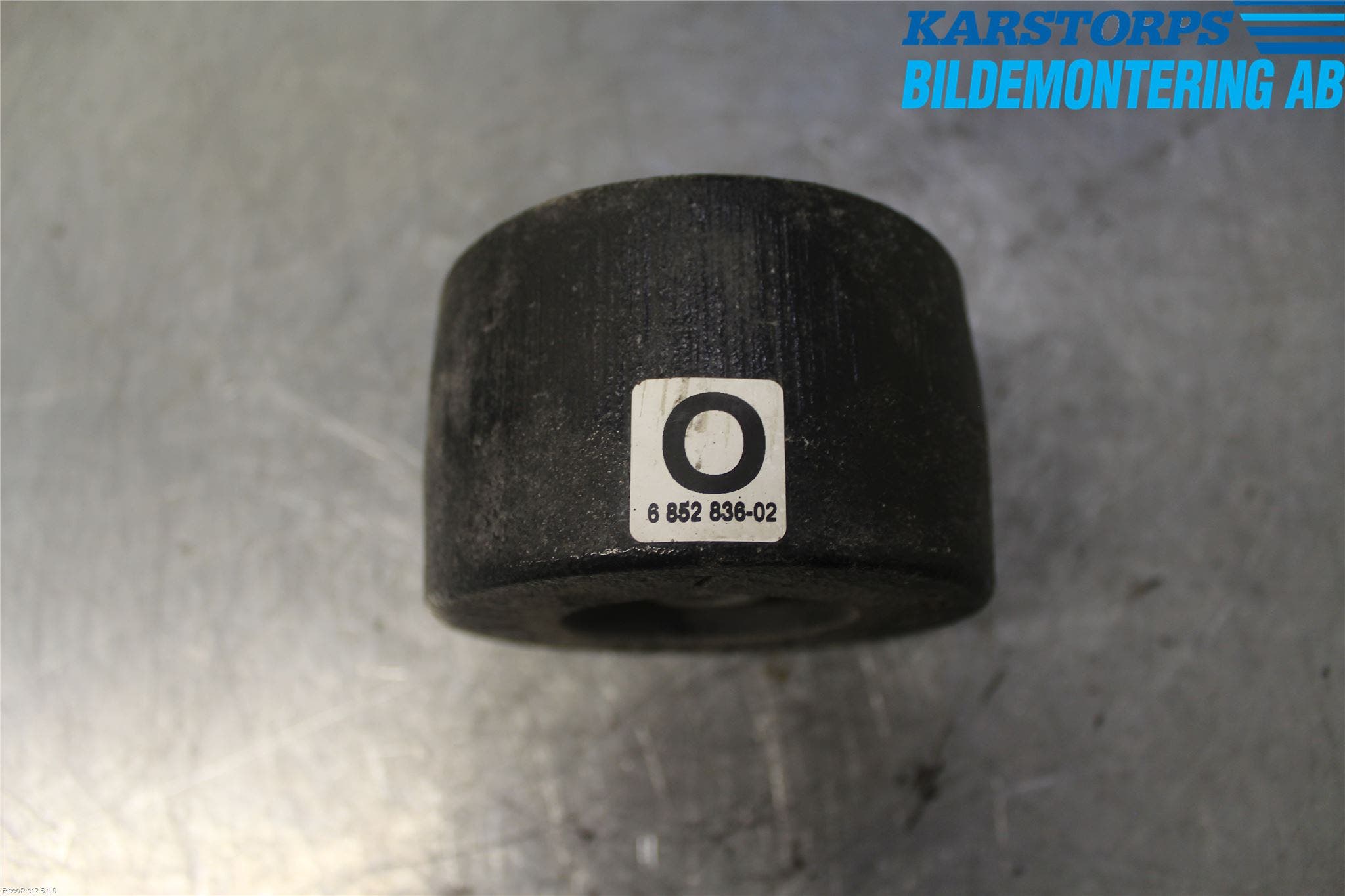 BMW 5 F10/F11/F18 09-17 Vibrationsdämpare