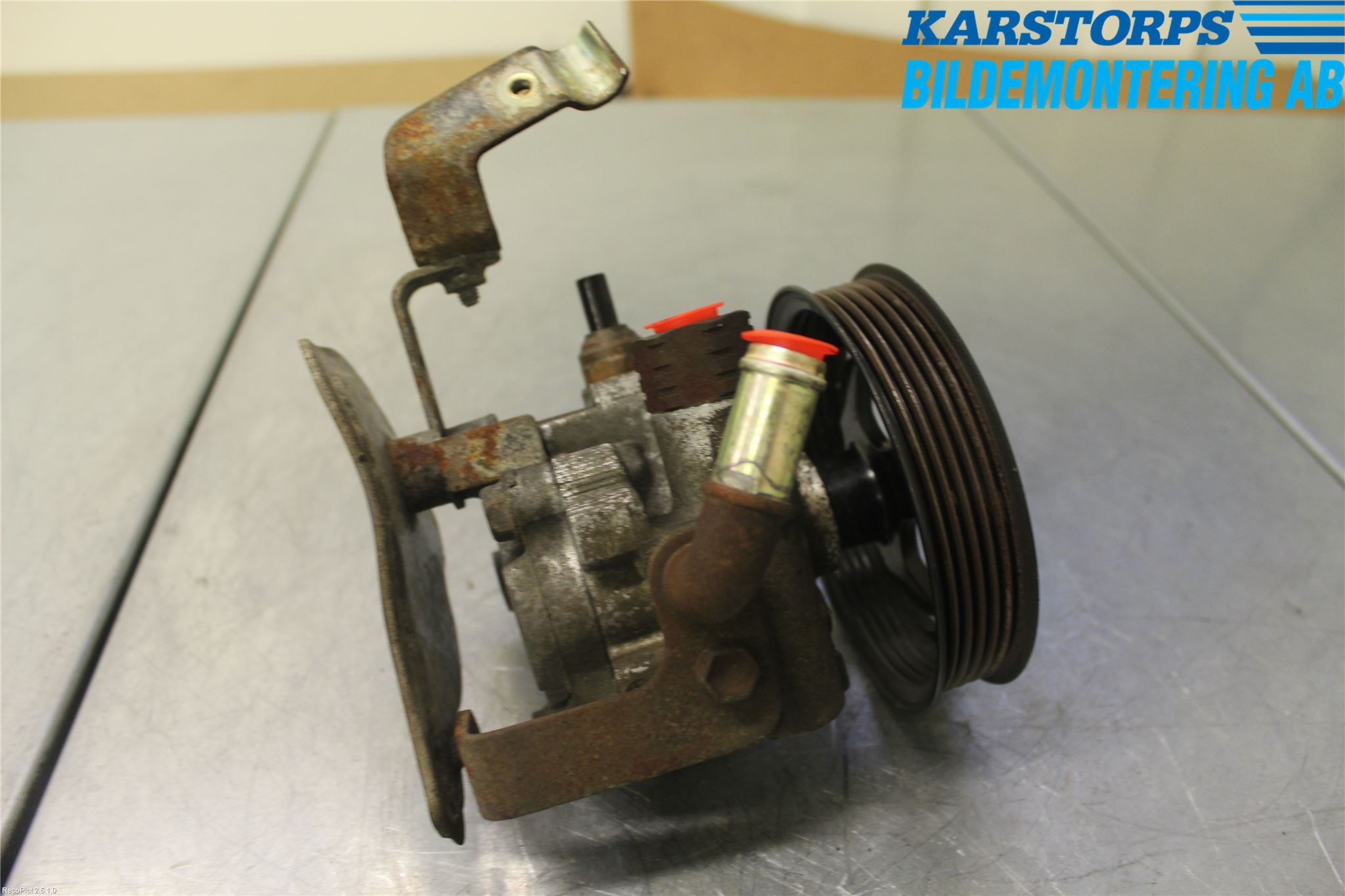 Toyota AVENSIS 98-02 Styrservopump