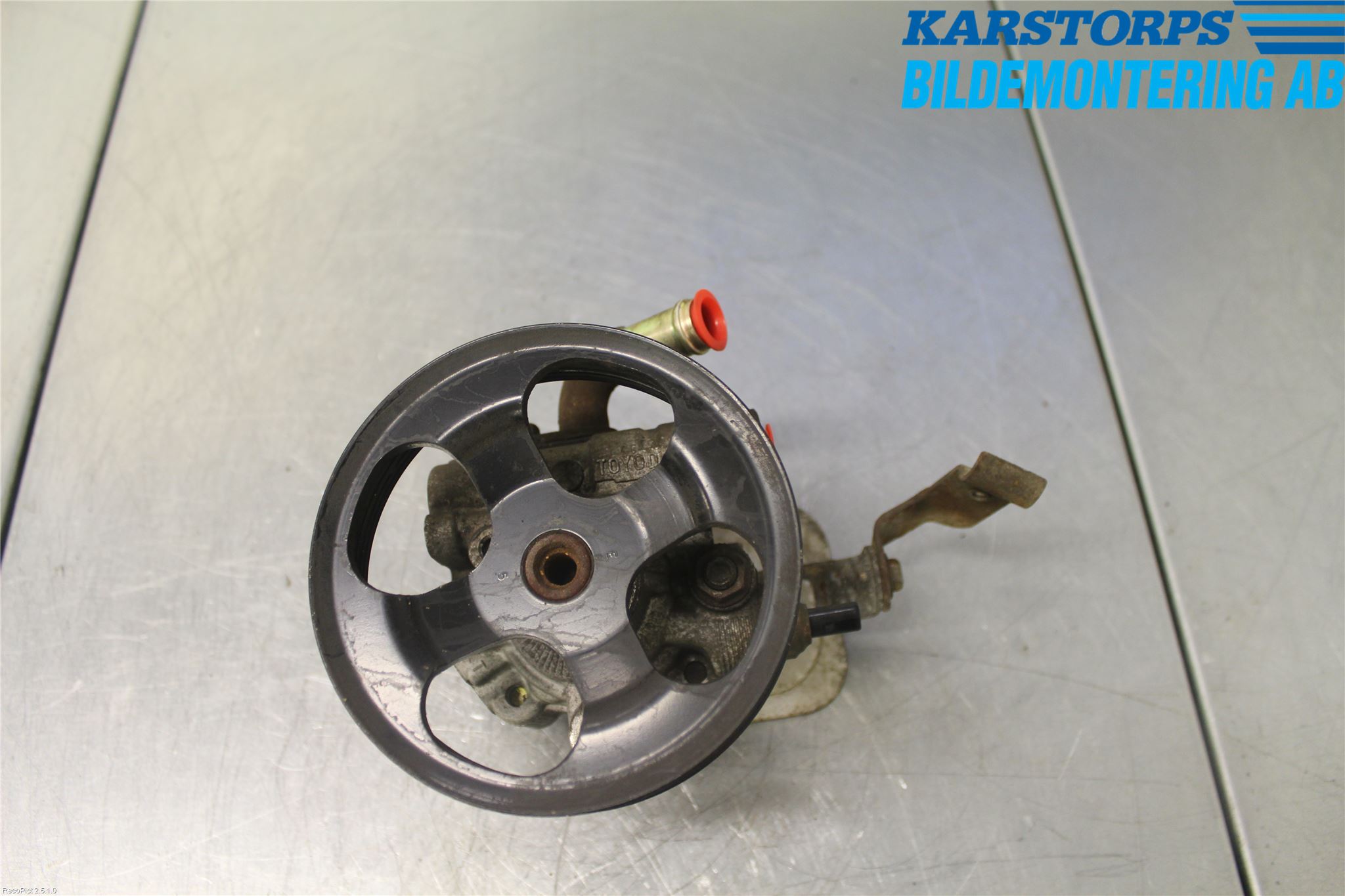 Toyota AVENSIS 98-02 Styrservopump