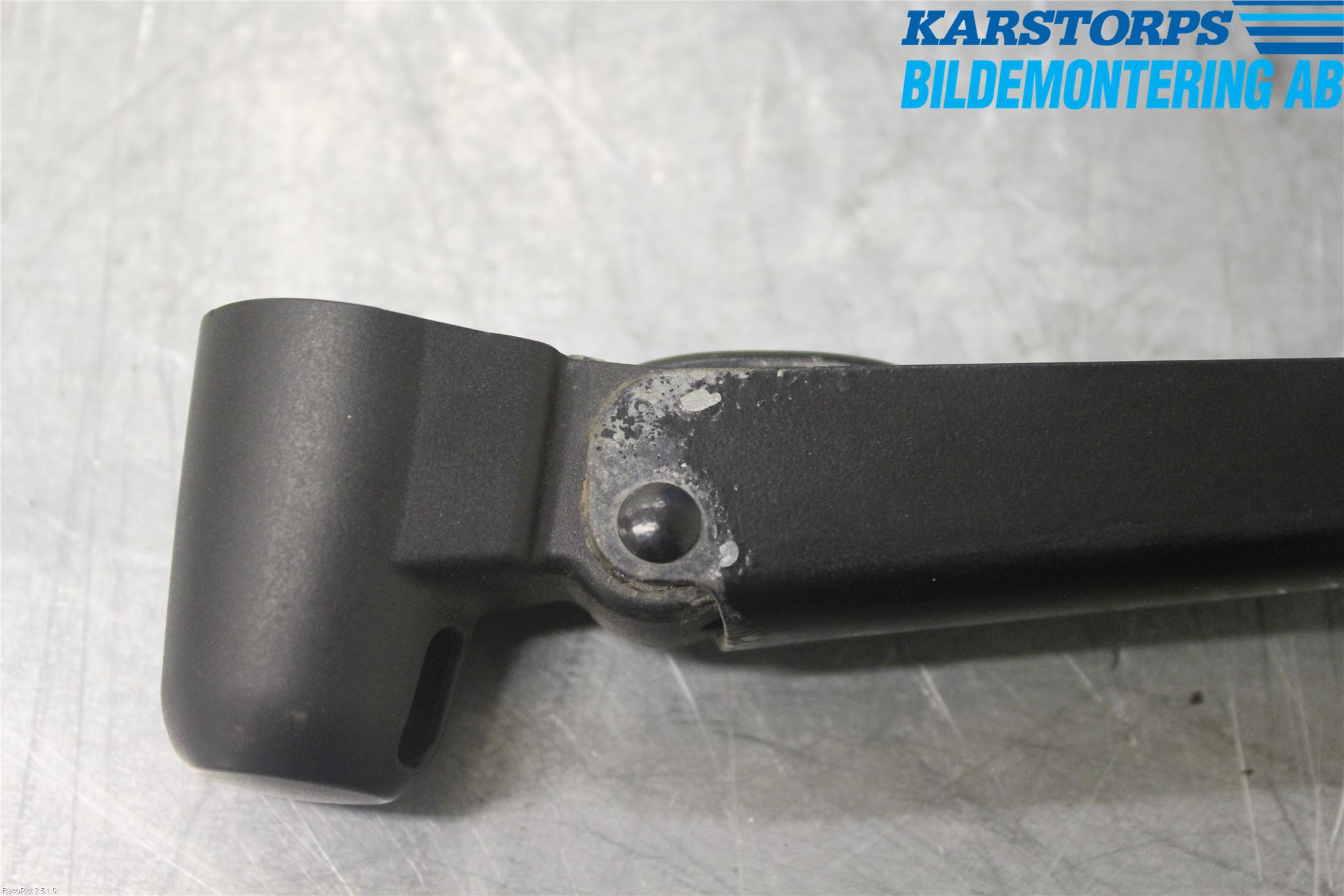 BMW 1 E87/81 5D/3D 03-11 Torkararm-Bakruta