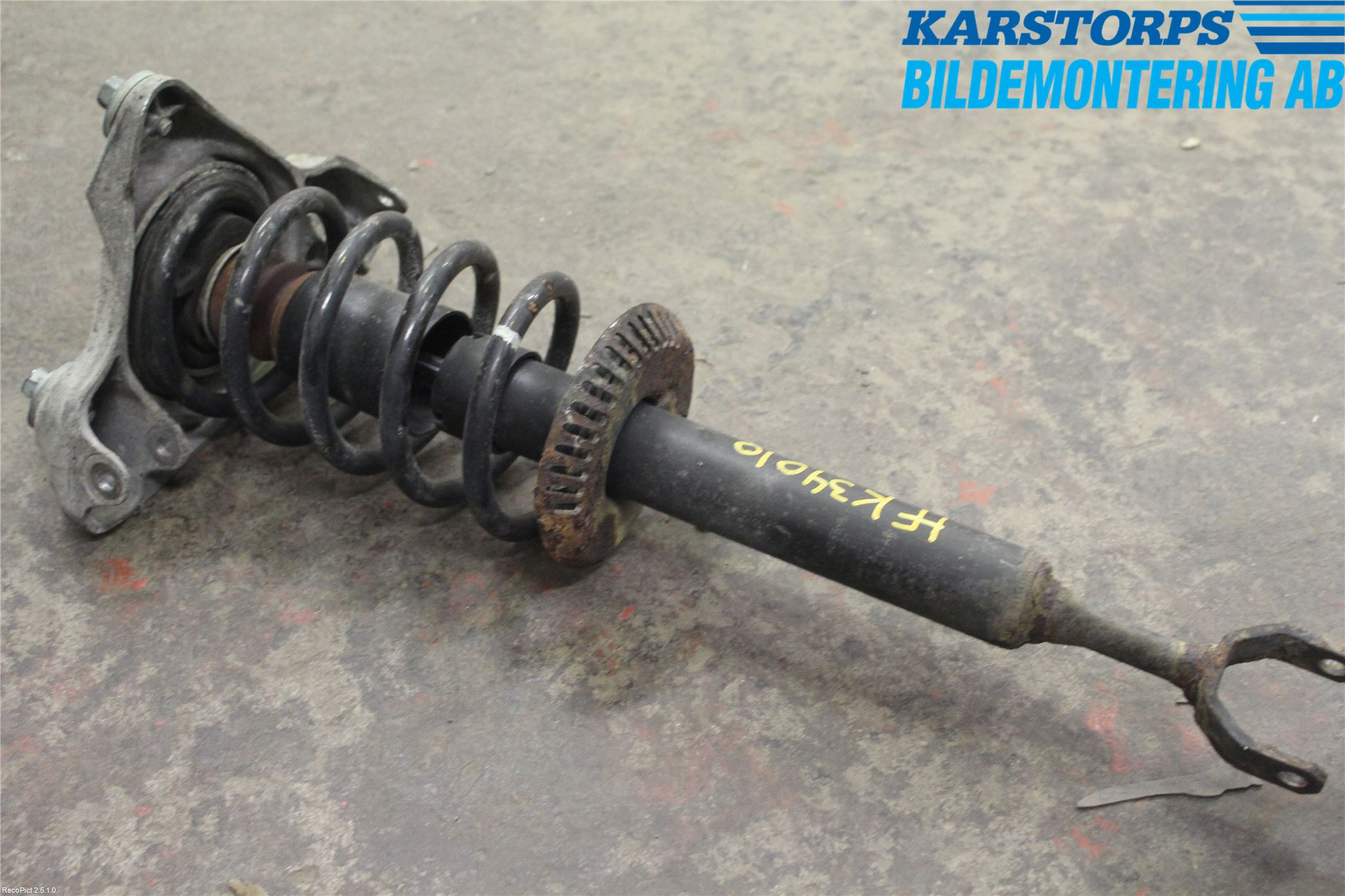 Audi A4/S4 94-99 Fjäderben Fram Höger