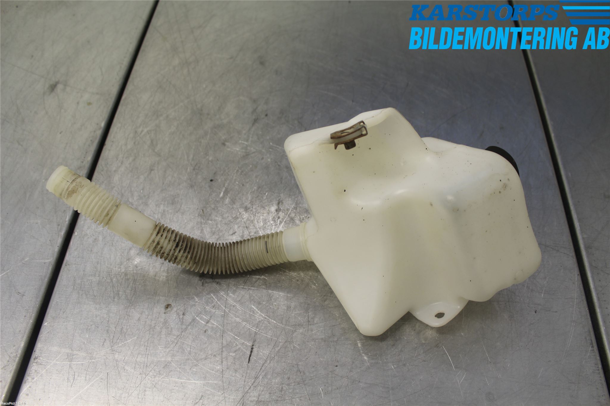 Volvo C30 07-10 Spolartank Påfyllningsrör