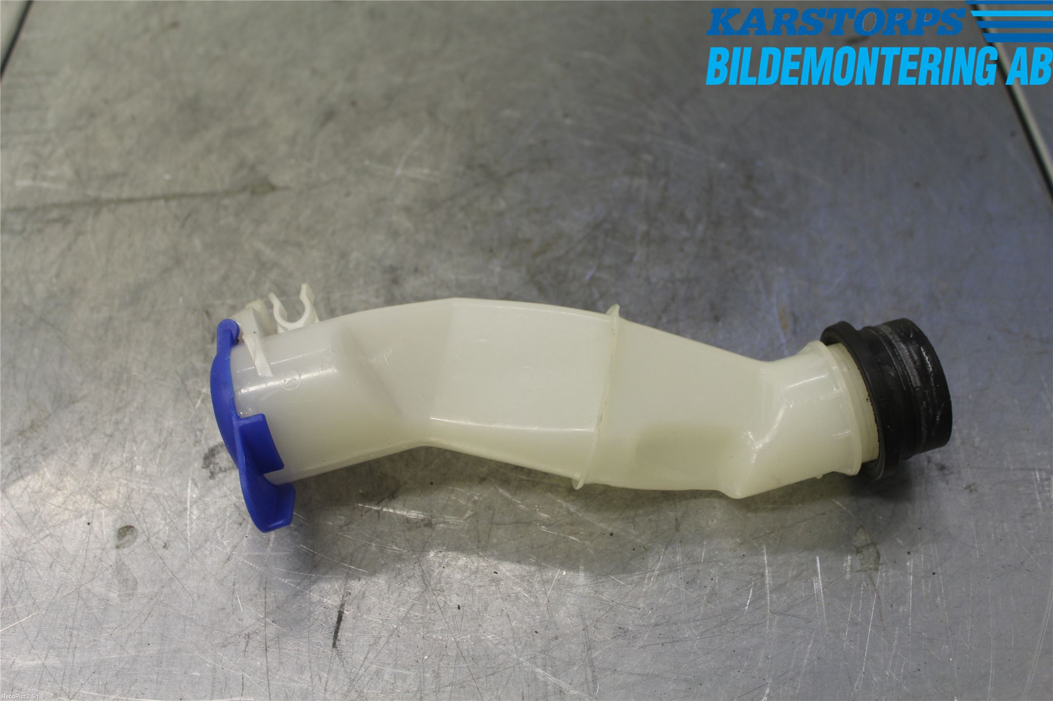 Volvo V70 05-08 Spolartank Påfyllningsrör