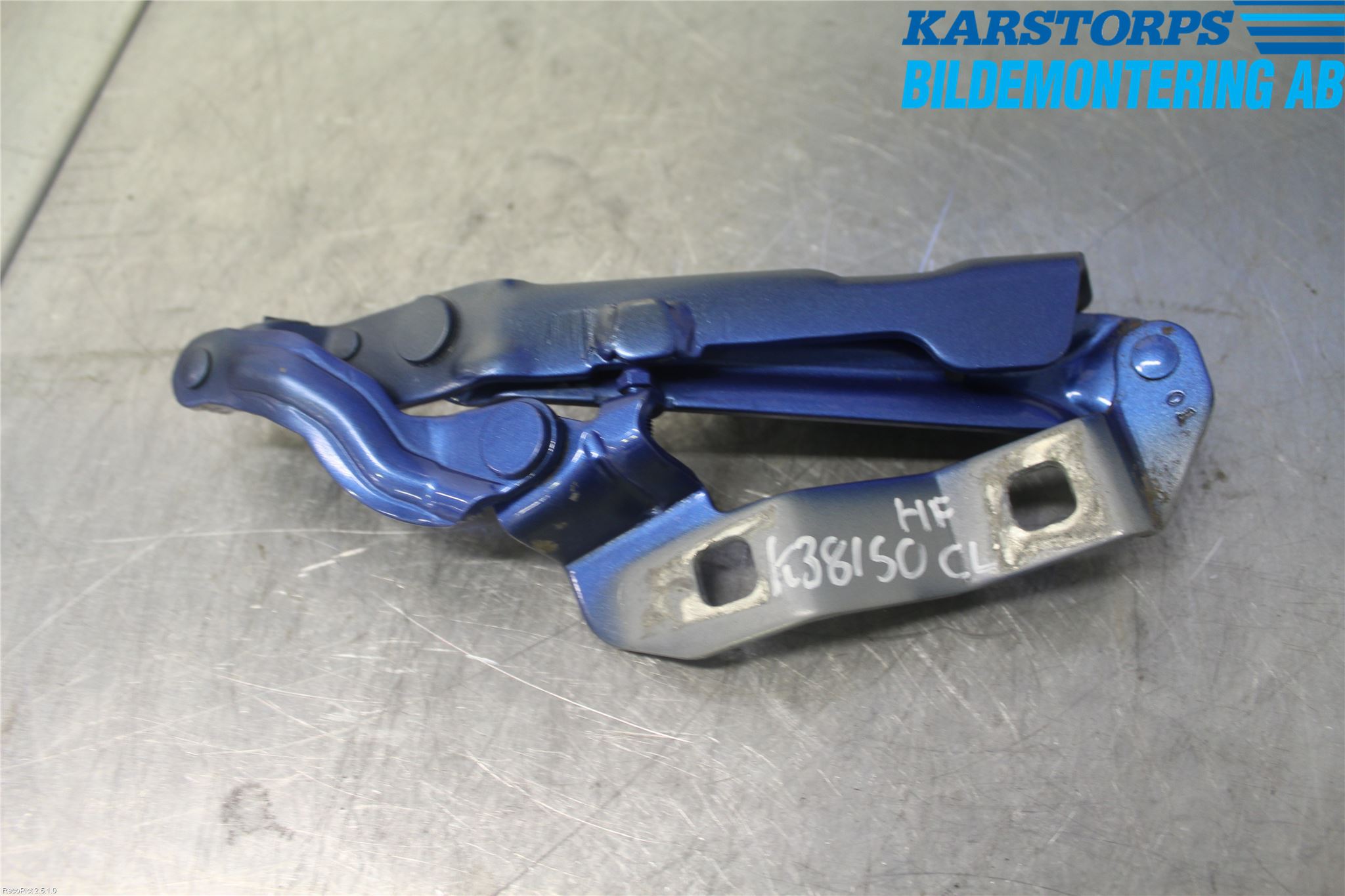 Volkswagen VW BEETLE 98-10 Huvgångjärn